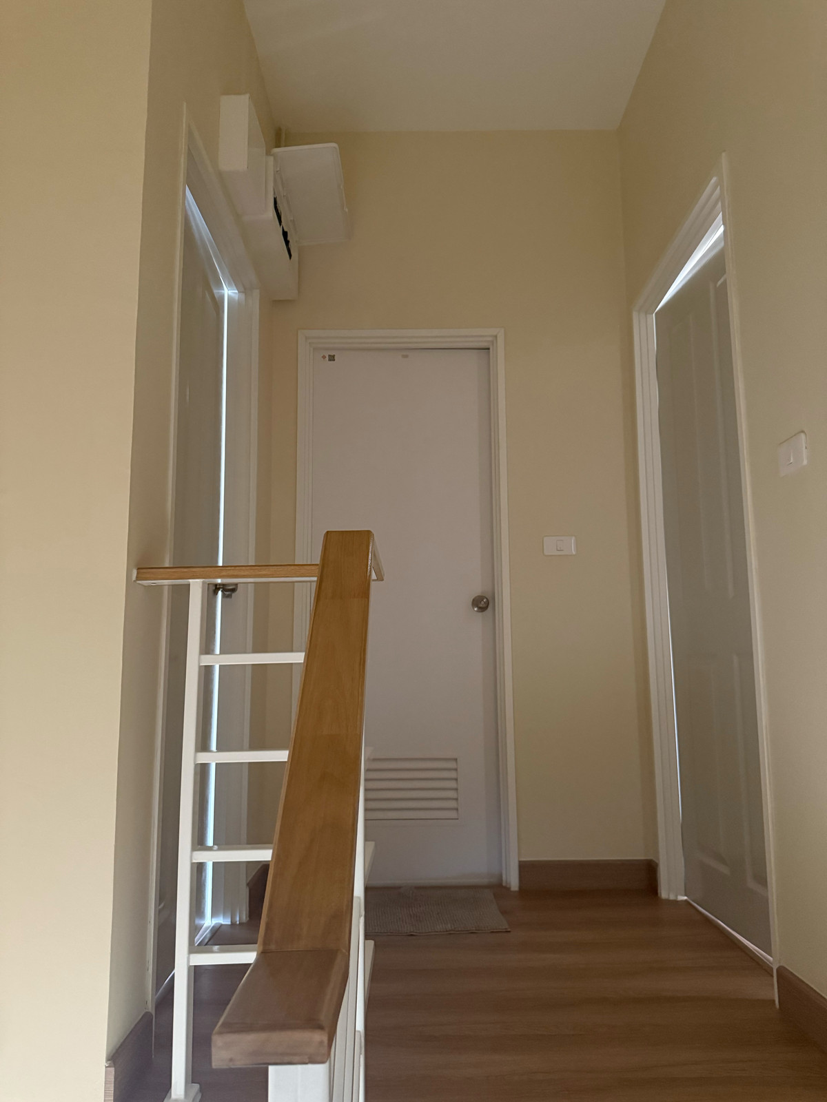 For RentTownhomePathum Thani,Rangsit, Thammasat : Golden Town Future Park Rangsit, beautiful new house, very good location, 5 minutes to Future Park. Vacant and ready to rent!