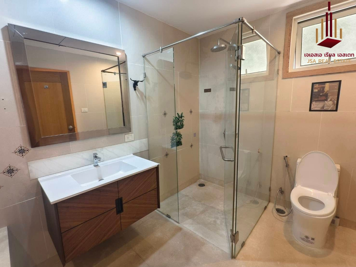 ให้เช่าคอนโดสาทร นราธิวาส : ✨ For  Rent: The Empire Place  Condo ✨  💰 Only 55,000 THB/month