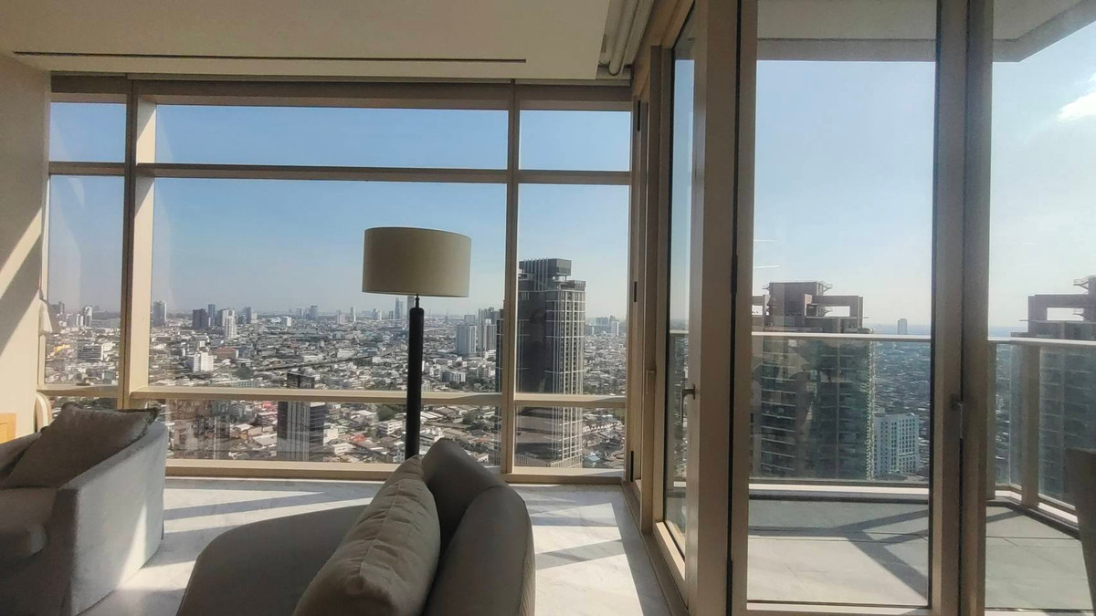 ให้เช่าคอนโดสาทร นราธิวาส : FOUR SEASONS PRIVATE RESIDENCES 4 ห้องนอน 4 ห้องน้ำ มีอ่างอาบน้ำ , วิวแม่น้ำ คอนโดริมแม่น้ำเจ้าพระยา  