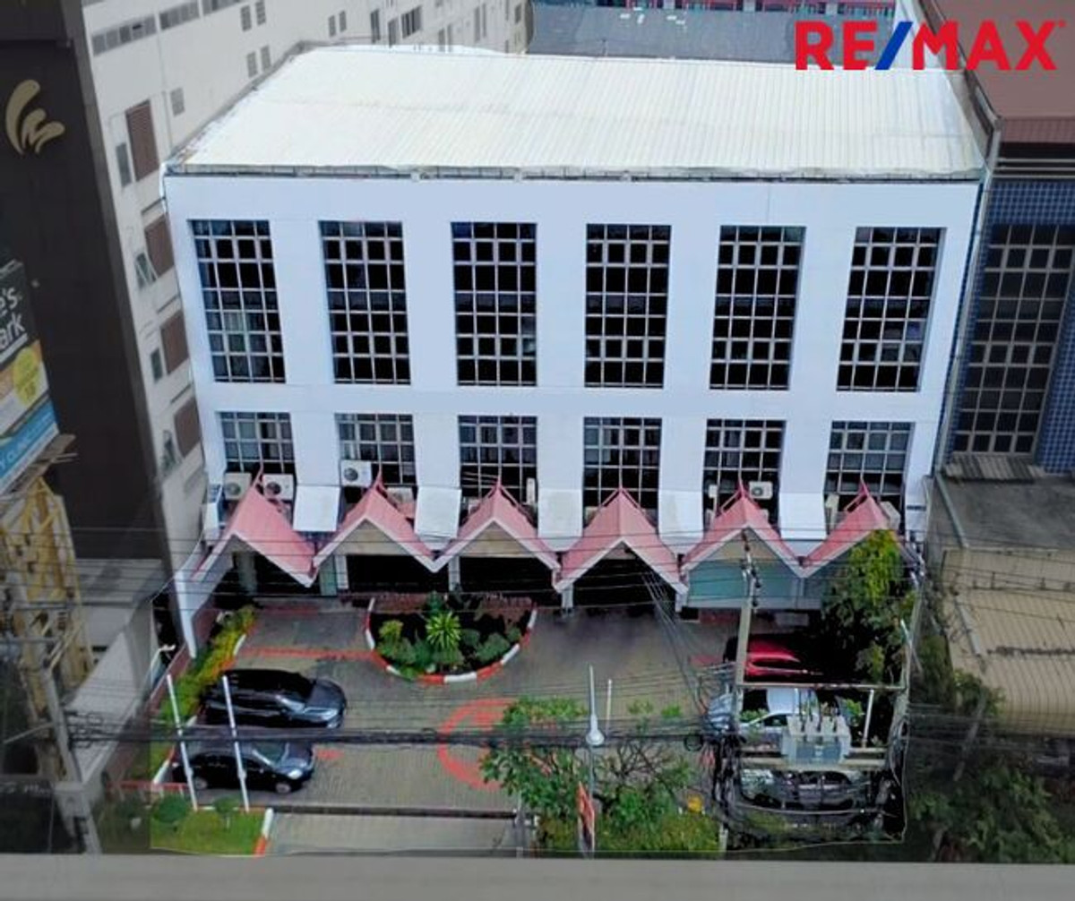 For SaleShop HouseBangna, Bearing, Lasalle : [PREMIUM SALE] Commercial building for sale, 6 units, 329 sq m., next to Srinakarin Road / 6-Unit Commercial Building | 329 Sq. Wah | Srinakarin Main Road