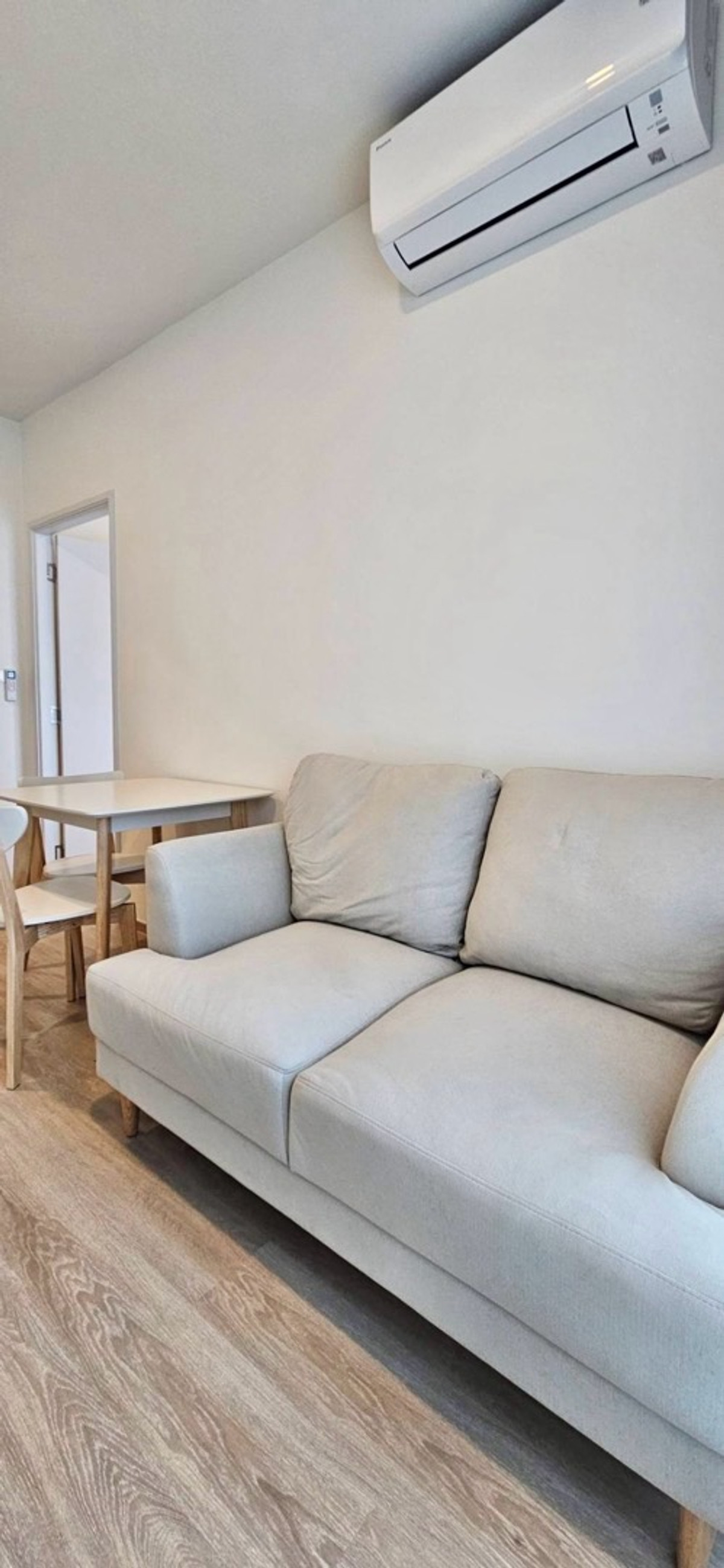 ให้เช่าคอนโดแจ้งวัฒนะ เมืองทอง : 📍 โครงการ : Lumpini Place แจ้งวัฒนะ–ปากเกร็ด สเตชั่น🚝 ใกล้ : MRT ปากเกร็ด (สายสีชมพู)💵 ราคาเช่า : 11,000 บาท / เดือน จาก 13,000