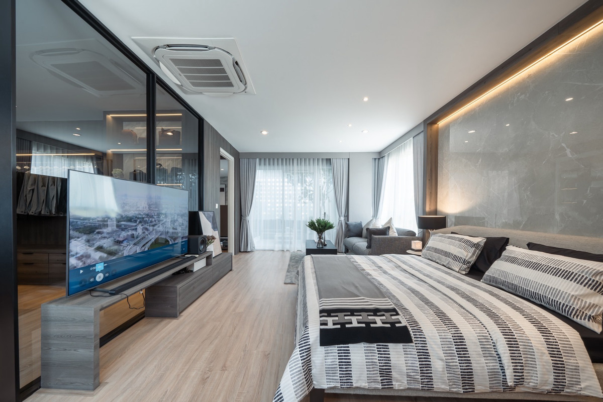 For SaleHousePattanakan, Srinakarin : Reduce millions ‼️The biggest house Decorated and ready to move in, size 329 Sq.m 4 bed 4 bath, price only 19.9 MB !! Contact 086-795-9997 (Jimmy)