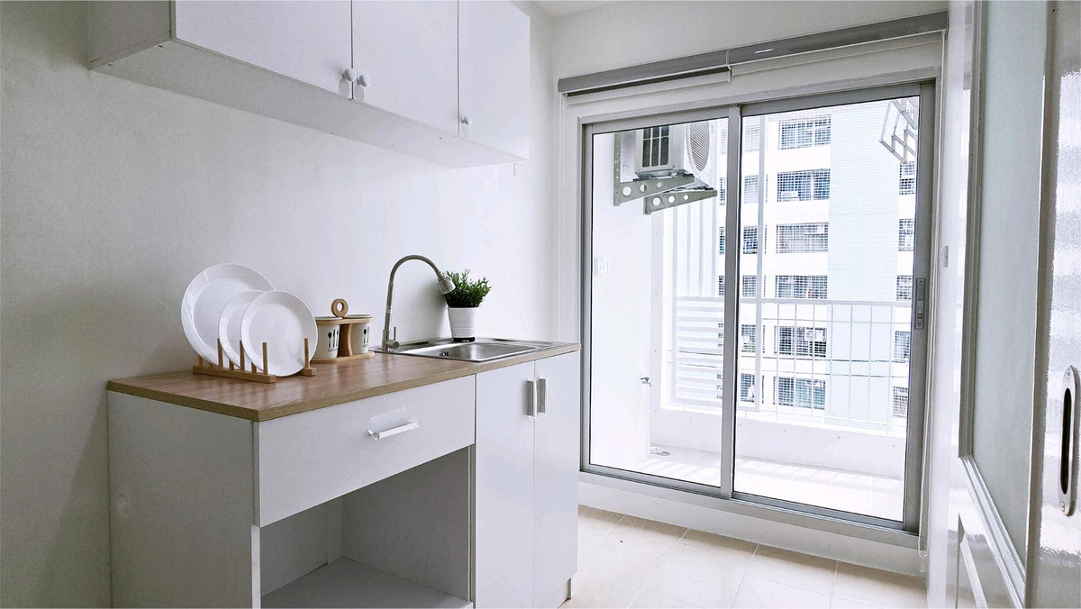 ขายคอนโดลาดพร้าว101 แฮปปี้แลนด์ : ห้องพร้อมอยู่ โซนลาดพร้าว ใกล้ MRT ลาดพร้าว 101 แค่ 190 เมตร
ส่วนกลางฟิตเนส สระว่ายน้ำ ครบโครงการเงียบสงบ คนไม่พลุกพล่าน 