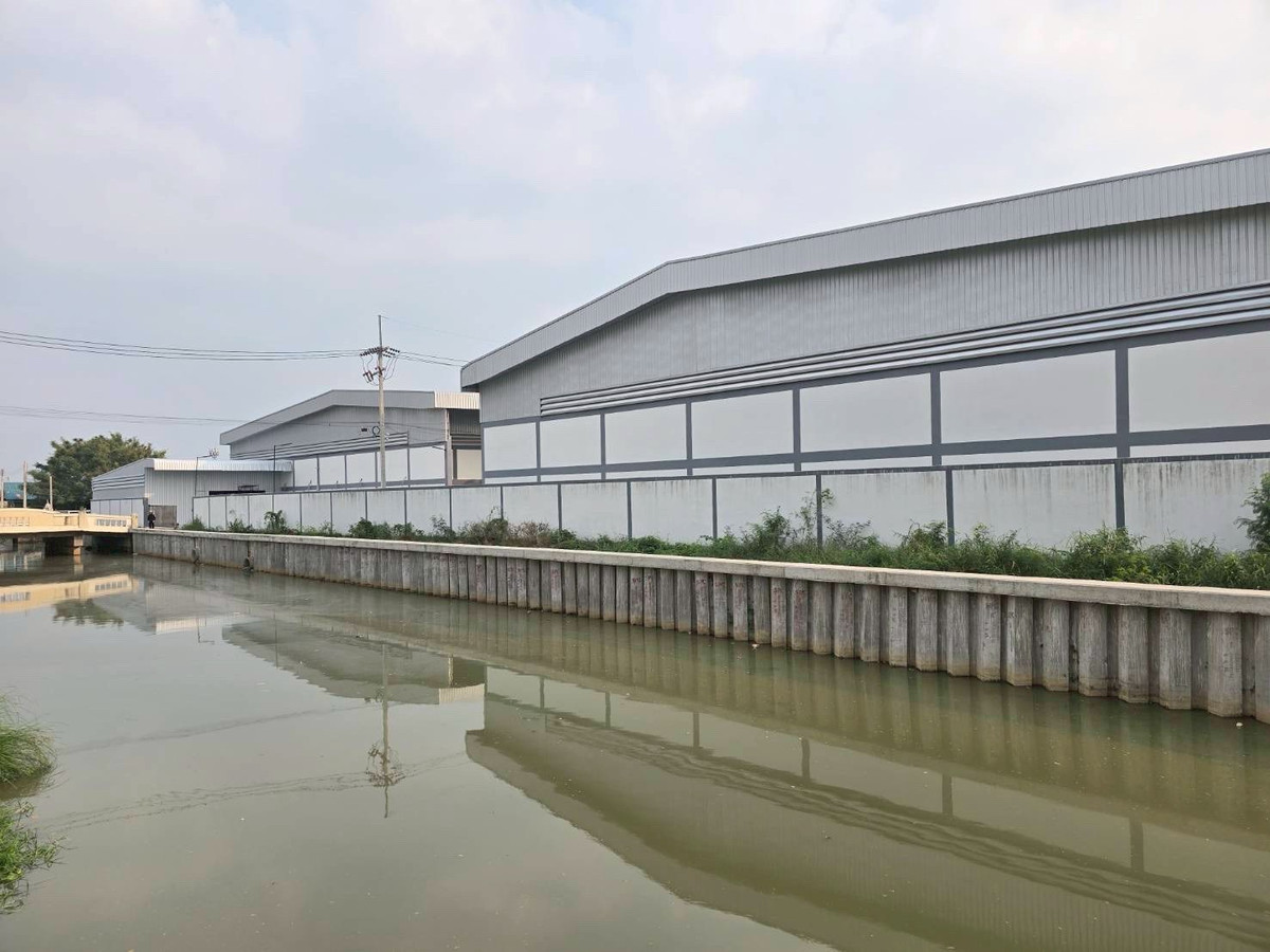 For SaleFactoryMahachai Samut Sakhon : Land for sale 1 rai 3 ngan in Na Di Subdistrict, Mueang Samut Sakhon District, Samut Sakhon Province, price 12,000,000 baht.