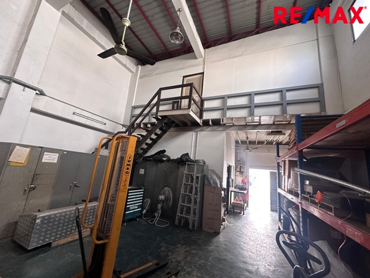 ขายอาคารพาณิชย์บางนา แบริ่ง ลาซาล : [PREMIUM SALE] ขายอาคารพาณิชย์ 6 คูหา 329 ตร.ว. ติดถนนศรีนครินทร์ / 6-Unit Commercial Building | 329 Sq. Wah | Srinakarin Main Road