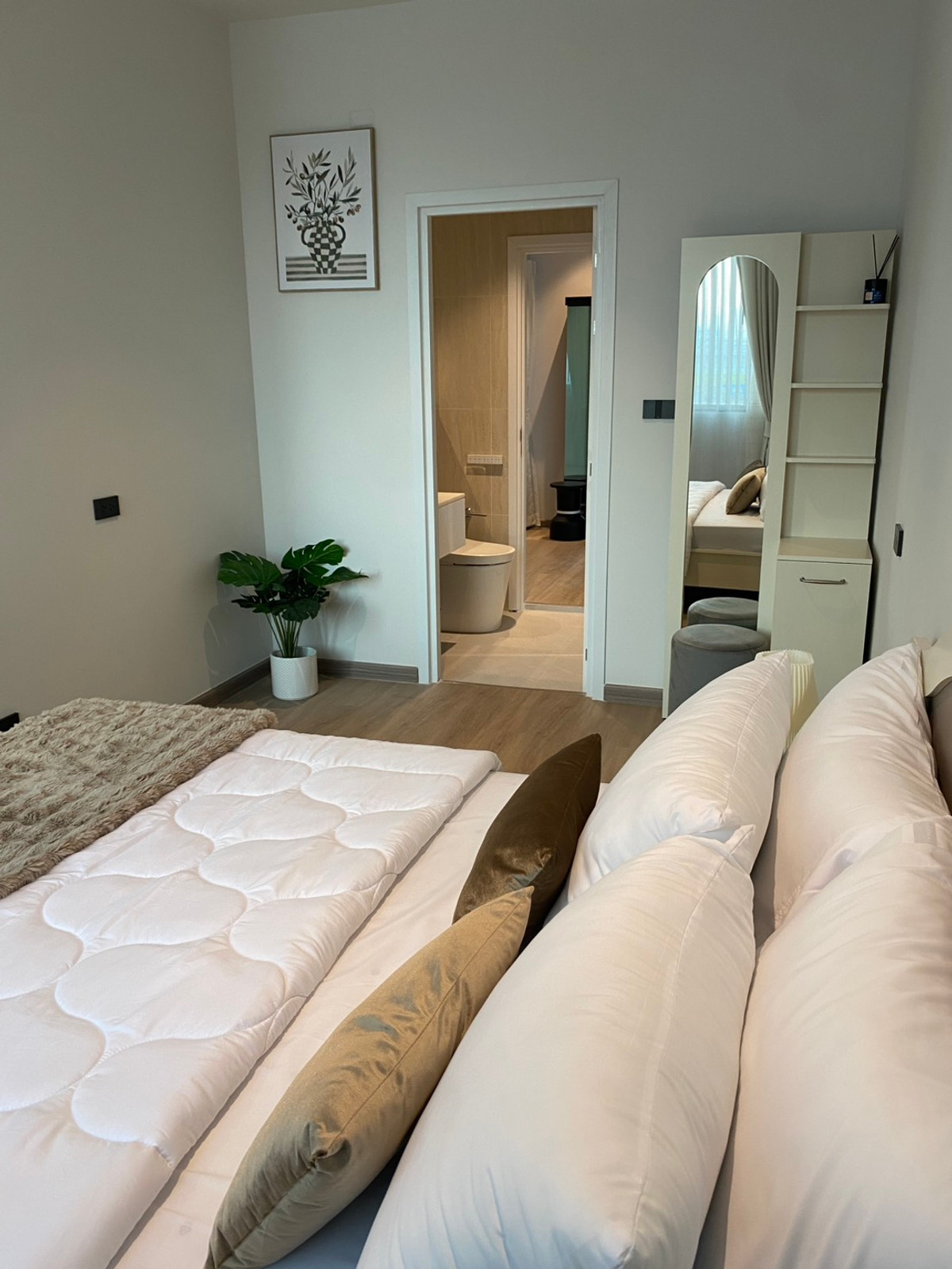 ให้เช่าบ้านพระราม 9 เพชรบุรีตัดใหม่ RCA : RH011526 ขาย/ให้เช่า ทาวน์โฮม 4ชั้น at 89 Residence Ratchada-Rama 9 ใกล้ MRT ศูนย์วัฒธรรม