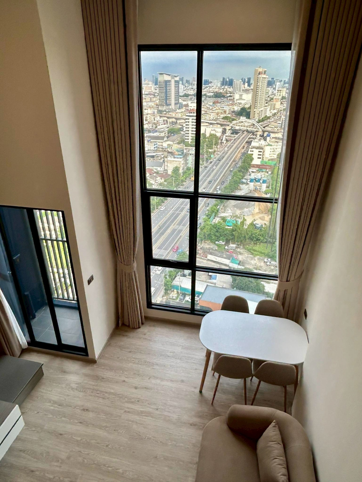 ให้เช่าคอนโดปิ่นเกล้า จรัญสนิทวงศ์ : 🔥ปล่อยเช่า คอนโด Duplex 2ชั้น 🔥  ออริจิ้น ปลั๊กแอนด์เพลย์ สิรินธร สเตชั่น🔥🔥🔥