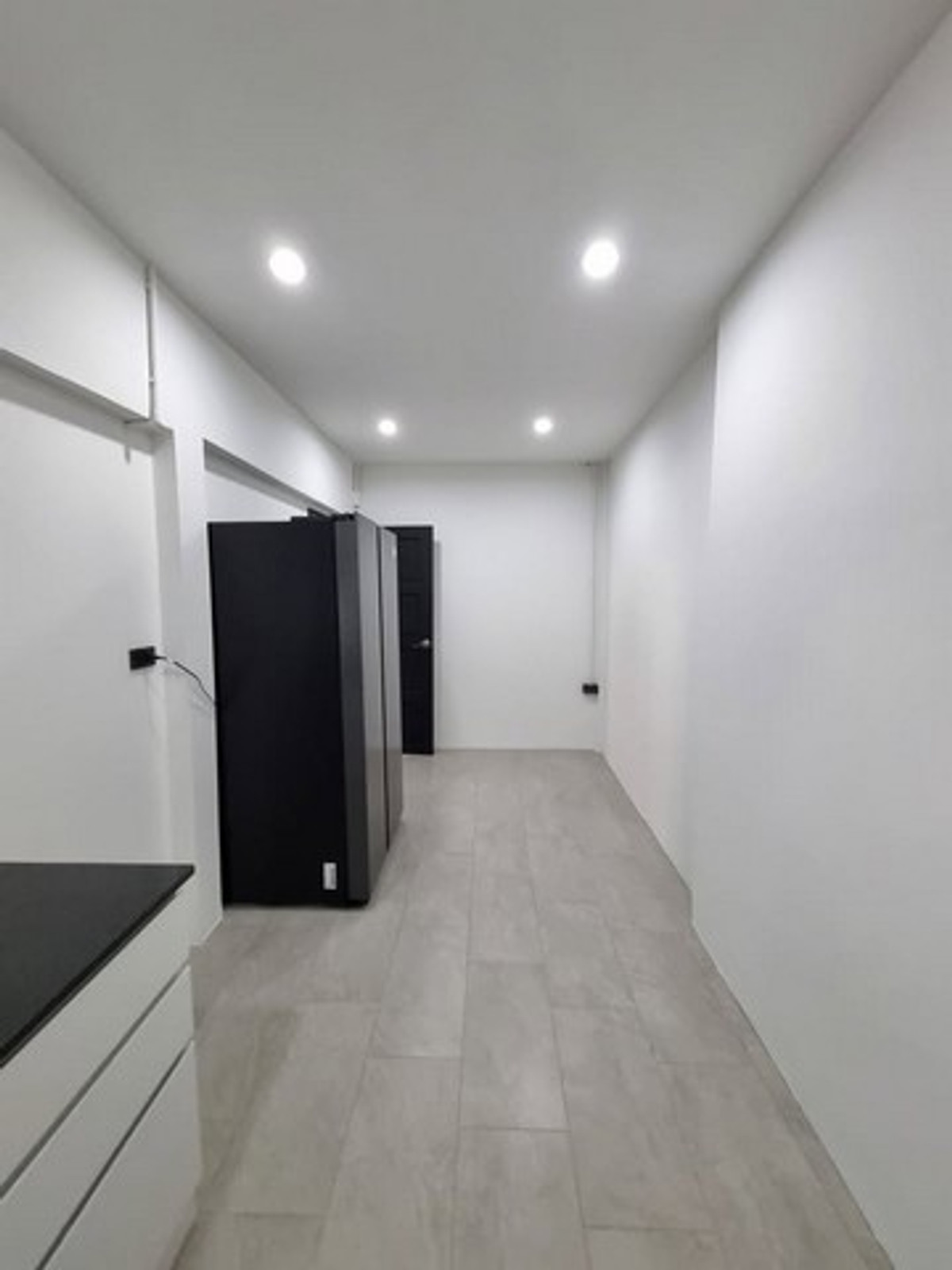 For RentHousePattanakan, Srinakarin : HR3183 2-story detached house for rent in Phatthanakan area, prime location near the expressway, 1 minute, can register a company, can do Airbnb.