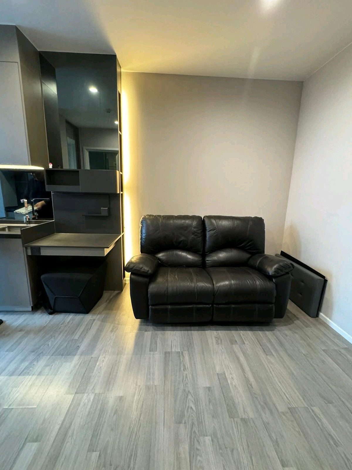 For RentCondoOnnut, Udomsuk : Condo for rent 🌳 The Room Sukhumvit 69  🚆 next to BTS Phra Khanong 🌳 beautiful room, completely new 🌈 beautiful view, no block view.