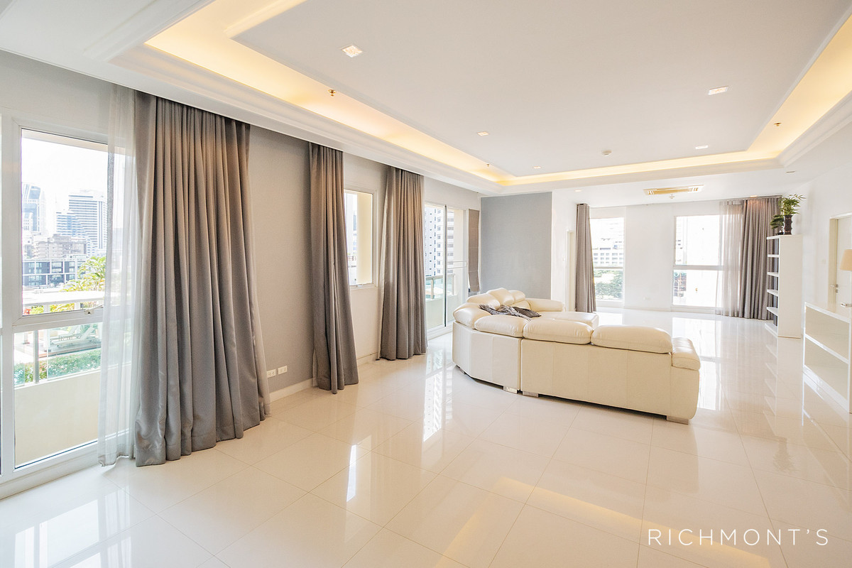 ขายคอนโดนานา : Penthouse 4 ห้องนอน ที่ Sukhumvit City Resort, S00287