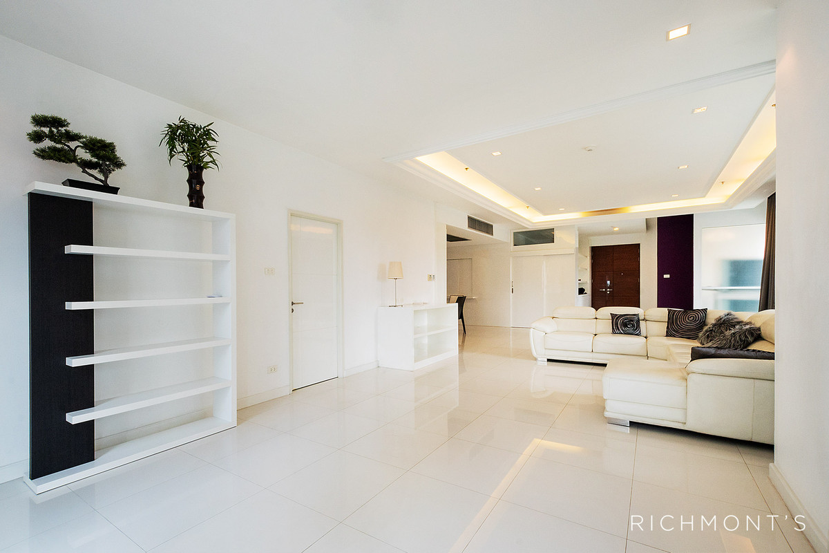 ขายคอนโดนานา : Penthouse 4 ห้องนอน ที่ Sukhumvit City Resort, S00287