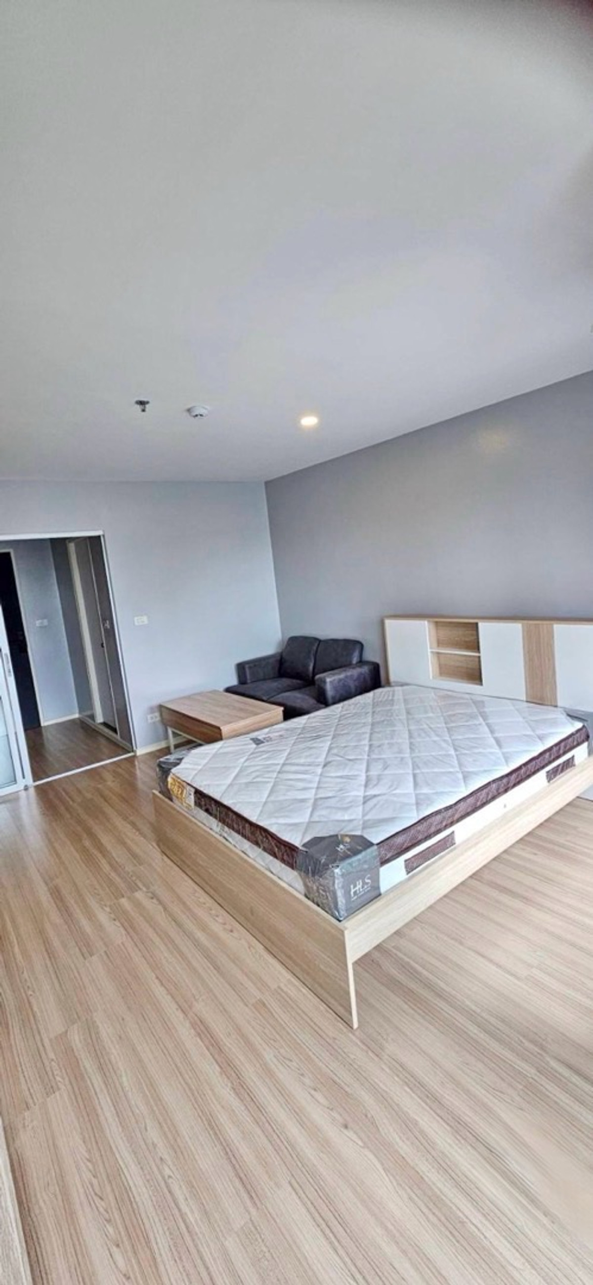 ให้เช่าคอนโดแจ้งวัฒนะ เมืองทอง : 📍 โครงการ : Lumpini Ville แจ้งวัฒนะ–ปากเกร็ด สเตชั่น🚝 ใกล้ : MRT ปากเกร็ด (สายสีชมพู) ประมาณ 150 เมตร💵 ราคาเช่า : 8,000 บาท / เดือน