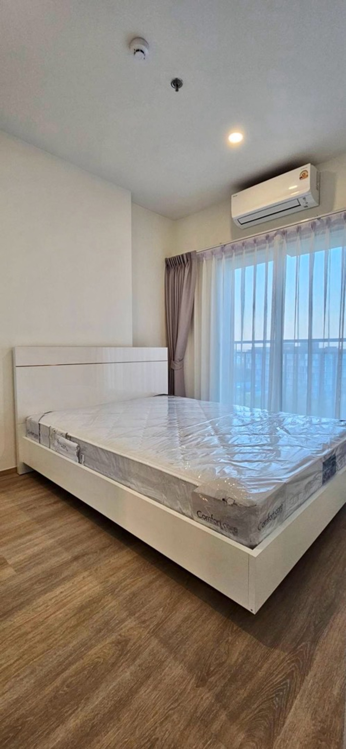 ให้เช่าคอนโดแจ้งวัฒนะ เมืองทอง : 📍 โครงการ : Lumpini Place แจ้งวัฒนะ–ปากเกร็ด สเตชั่น🚝 ใกล้ : MRT ปากเกร็ด (สายสีชมพู)💵 ราคาเช่า : 11,000 บาท / เดือน จาก 13,000