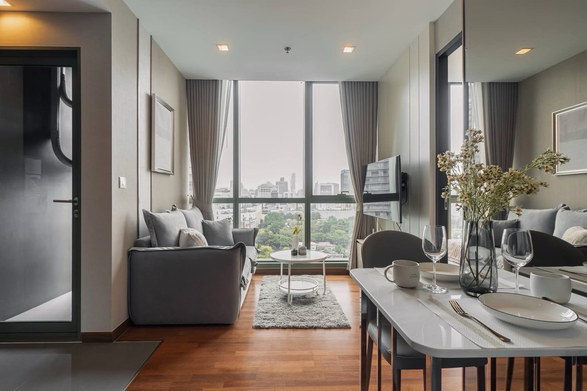 For SaleCondoRatchathewi,Phayathai : 🏛️🏛️Decorated and ready to move in, Wish Signature Siam Condo, size 34 Sq.m, 1 bed 1 bath, only 5.69 MB!!