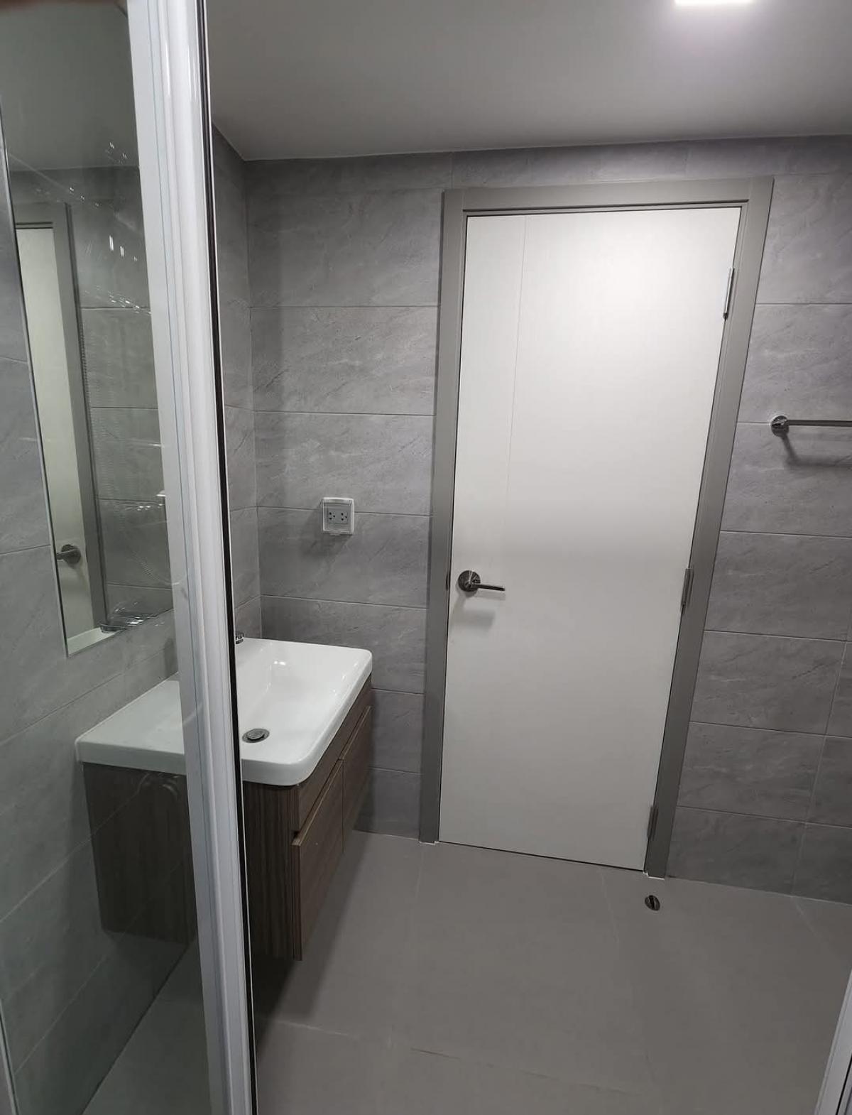 For RentCondoPathum Thani,Rangsit, Thammasat : 🚩For rent: Duplex room, 2 floors, Modiz Launch, 31st floor, view, Thammasat University. Balcony facing north, ground floor area 29 sq m.