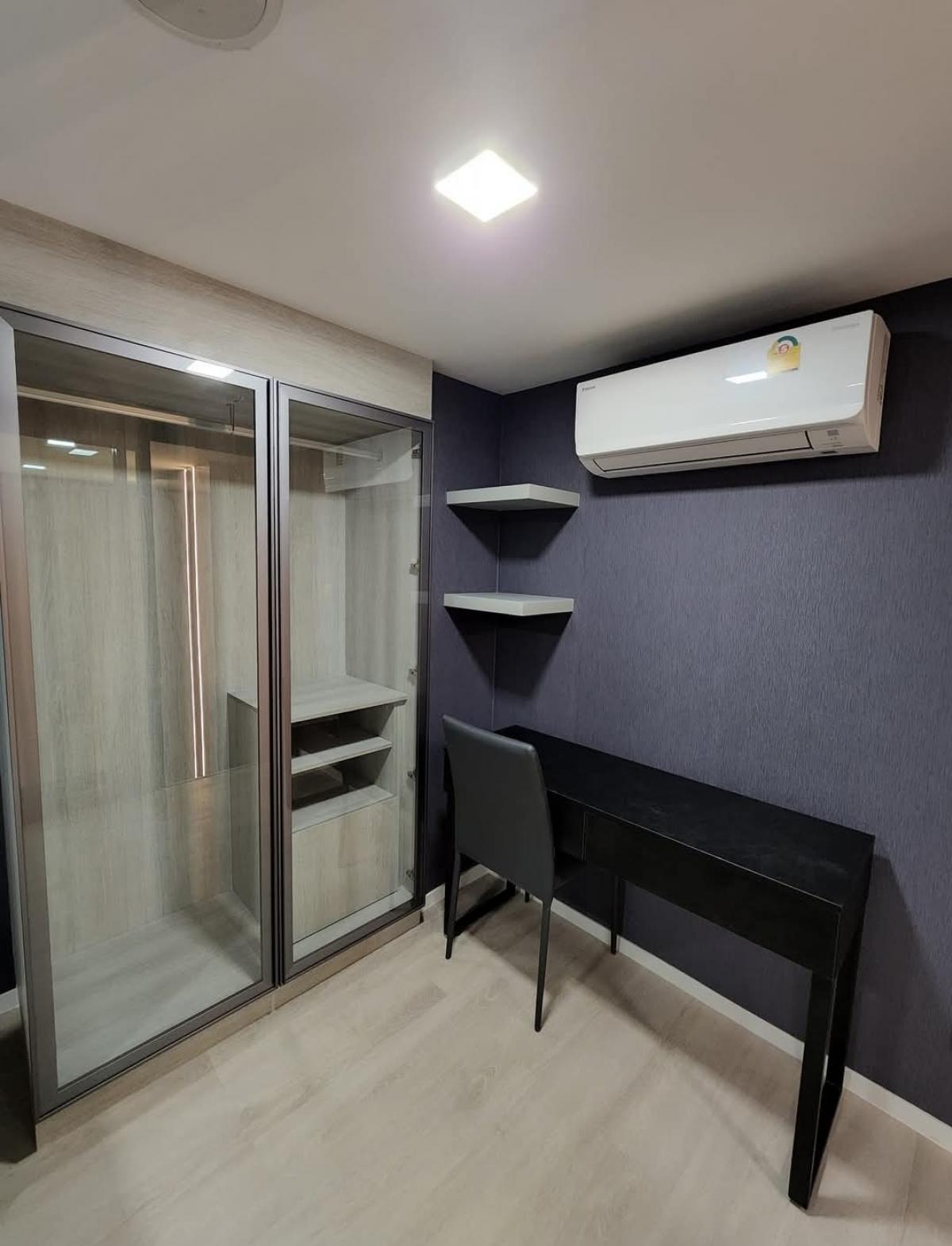 For RentCondoPathum Thani,Rangsit, Thammasat : 🚩For rent: Duplex room, 2 floors, Modiz Launch, 31st floor, view, Thammasat University. Balcony facing north, ground floor area 29 sq m.