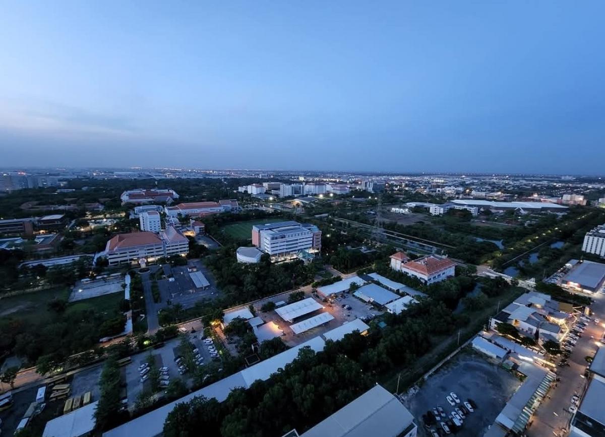 For RentCondoPathum Thani,Rangsit, Thammasat : 🚩For rent: Duplex room, 2 floors, Modiz Launch, 31st floor, view, Thammasat University. Balcony facing north, ground floor area 29 sq m.