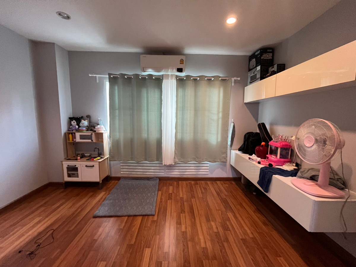 For SaleTownhomePattanakan, Srinakarin : HOT DEAL Townhome for sale with tenants | The Exclusive Pattanakarn 44 | Invest and receive immediate income 🏷️ Peeraphong FIFA | 087-808-3690