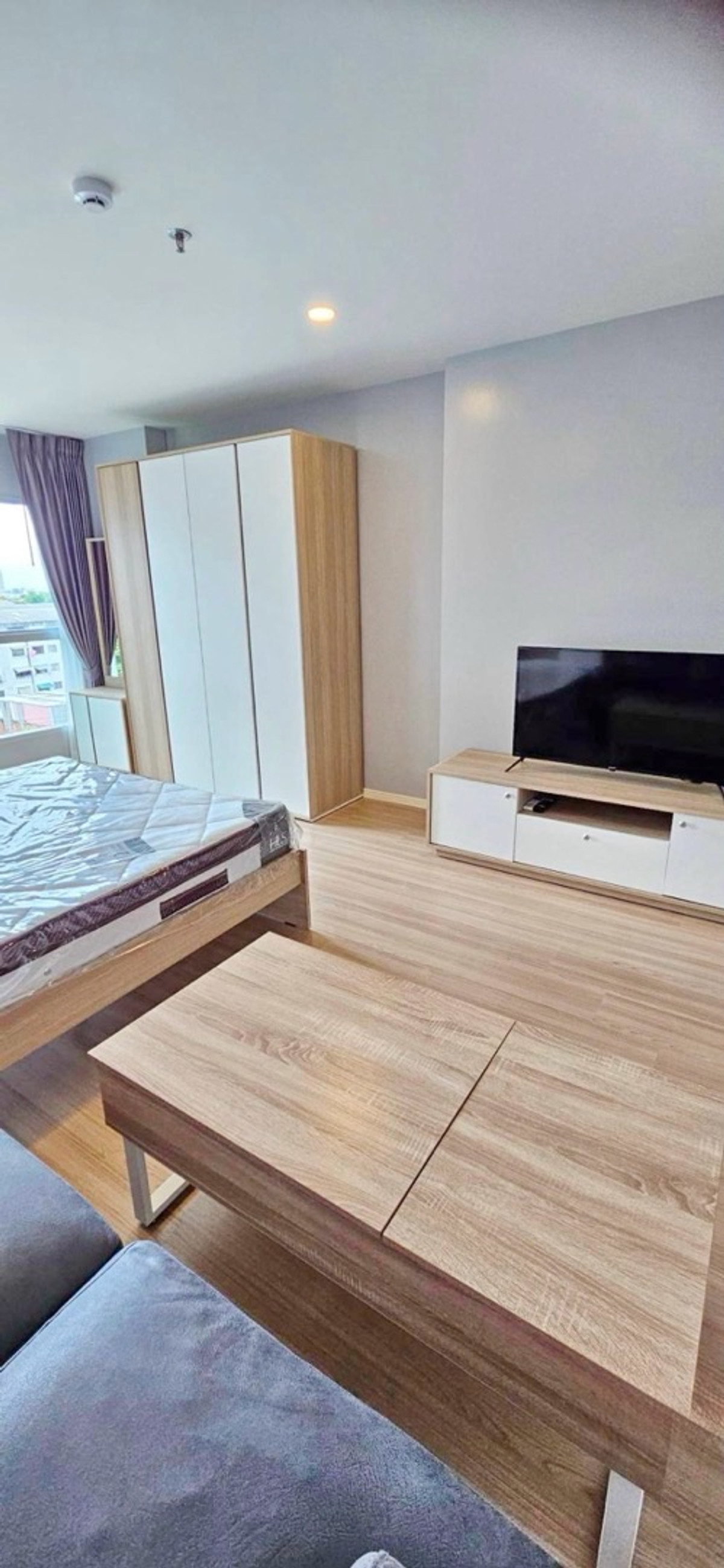 ให้เช่าคอนโดแจ้งวัฒนะ เมืองทอง : 📍 โครงการ : Lumpini Ville แจ้งวัฒนะ–ปากเกร็ด สเตชั่น🚝 ใกล้ : MRT ปากเกร็ด (สายสีชมพู) ประมาณ 150 เมตร💵 ราคาเช่า : 8,000 บาท / เดือน