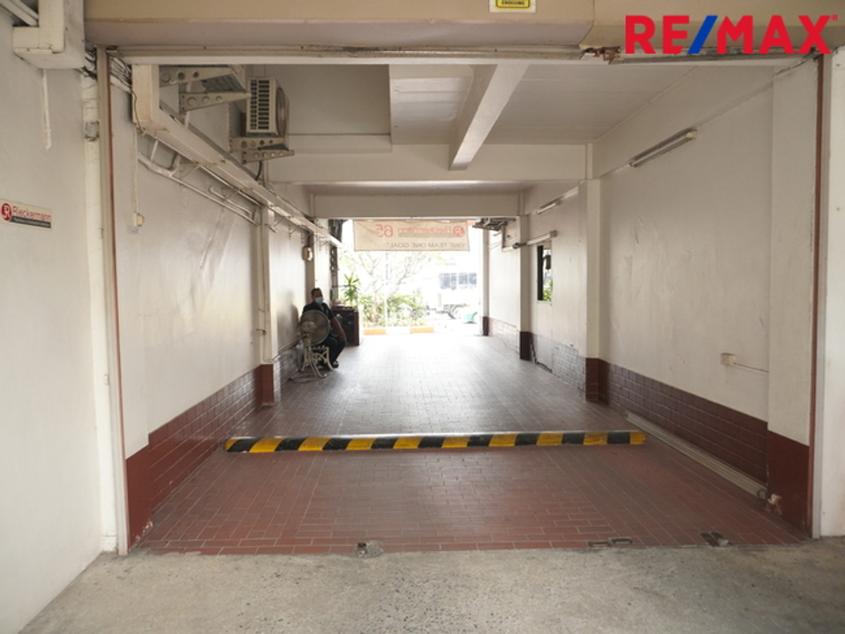 ขายอาคารพาณิชย์บางนา แบริ่ง ลาซาล : [PREMIUM SALE] ขายอาคารพาณิชย์ 6 คูหา 329 ตร.ว. ติดถนนศรีนครินทร์ / 6-Unit Commercial Building | 329 Sq. Wah | Srinakarin Main Road