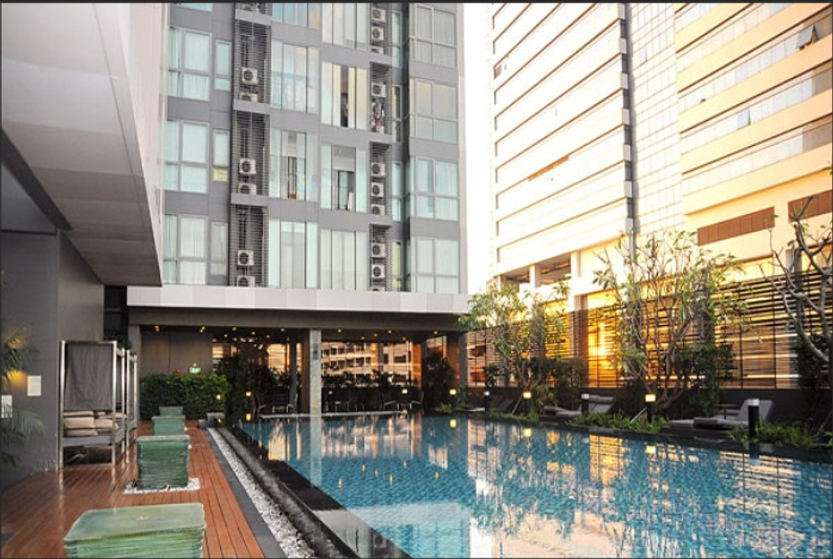For SaleCondoRatchathewi,Phayathai : ✨ For Sale: Ideo Q Phayathai Condo ✨ 💰 Only 5,900,000 THB