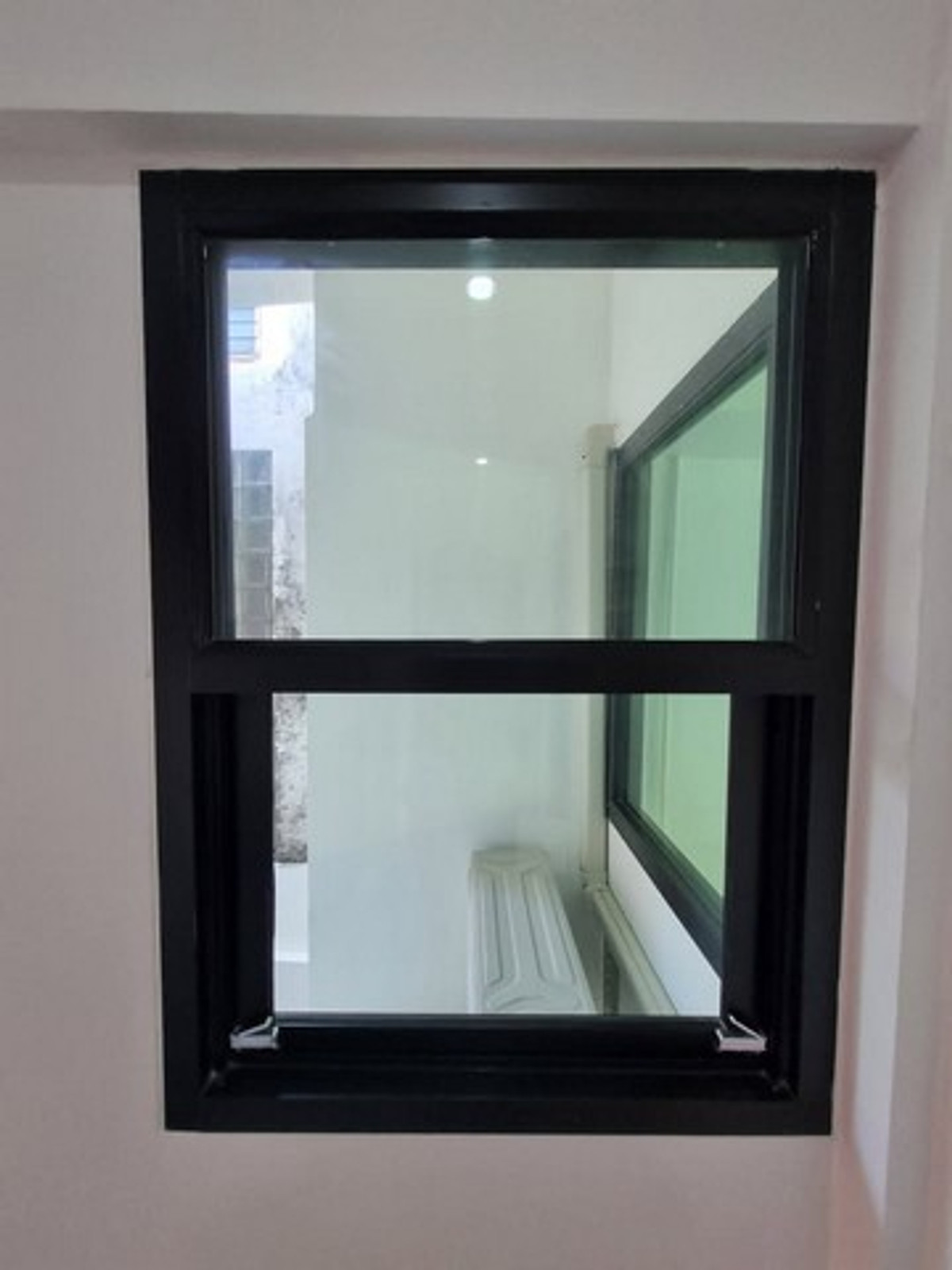 For RentHousePattanakan, Srinakarin : HR3183 2-story detached house for rent in Phatthanakan area, prime location near the expressway, 1 minute, can register a company, can do Airbnb.