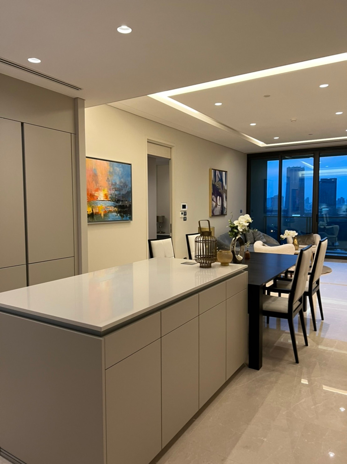 For SaleCondoWitthayu, Chidlom, Langsuan, Ploenchit : 5 bedrooms, beautiful room, fully furnished, at The Residences at Sindhorn Kempinski, Contact 062-496-6454