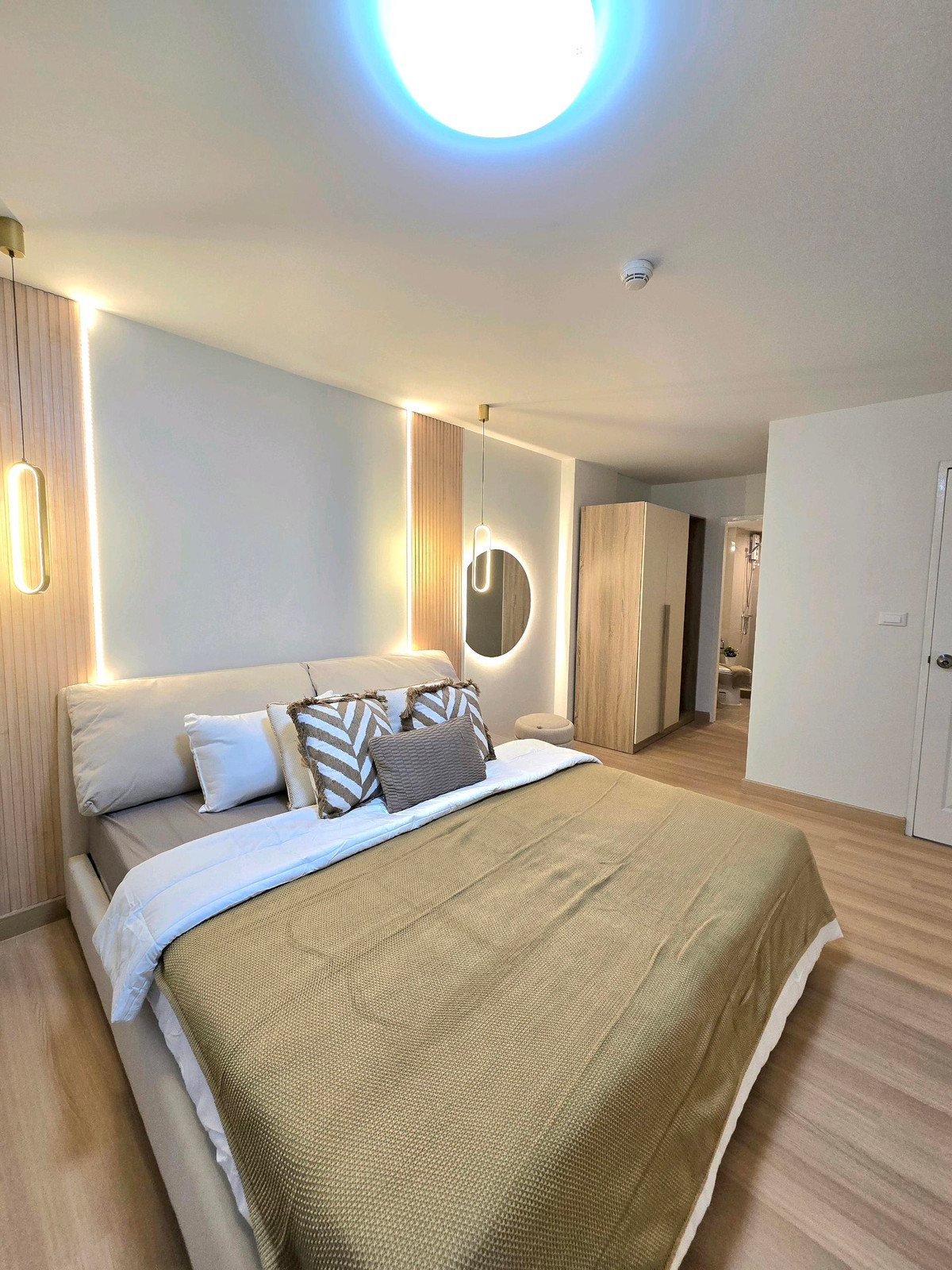 ขายคอนโดลาดพร้าว101 แฮปปี้แลนด์ : ห้องใหญ่ โซนลาดพร้าว #เดอะนิชไอดีลาดพร้าว130 🏡ใกล้ MRT ลาดพร้าว101 แค่ 190 เมตร ห้องสวยพร้อมอยู่เลย 🩷