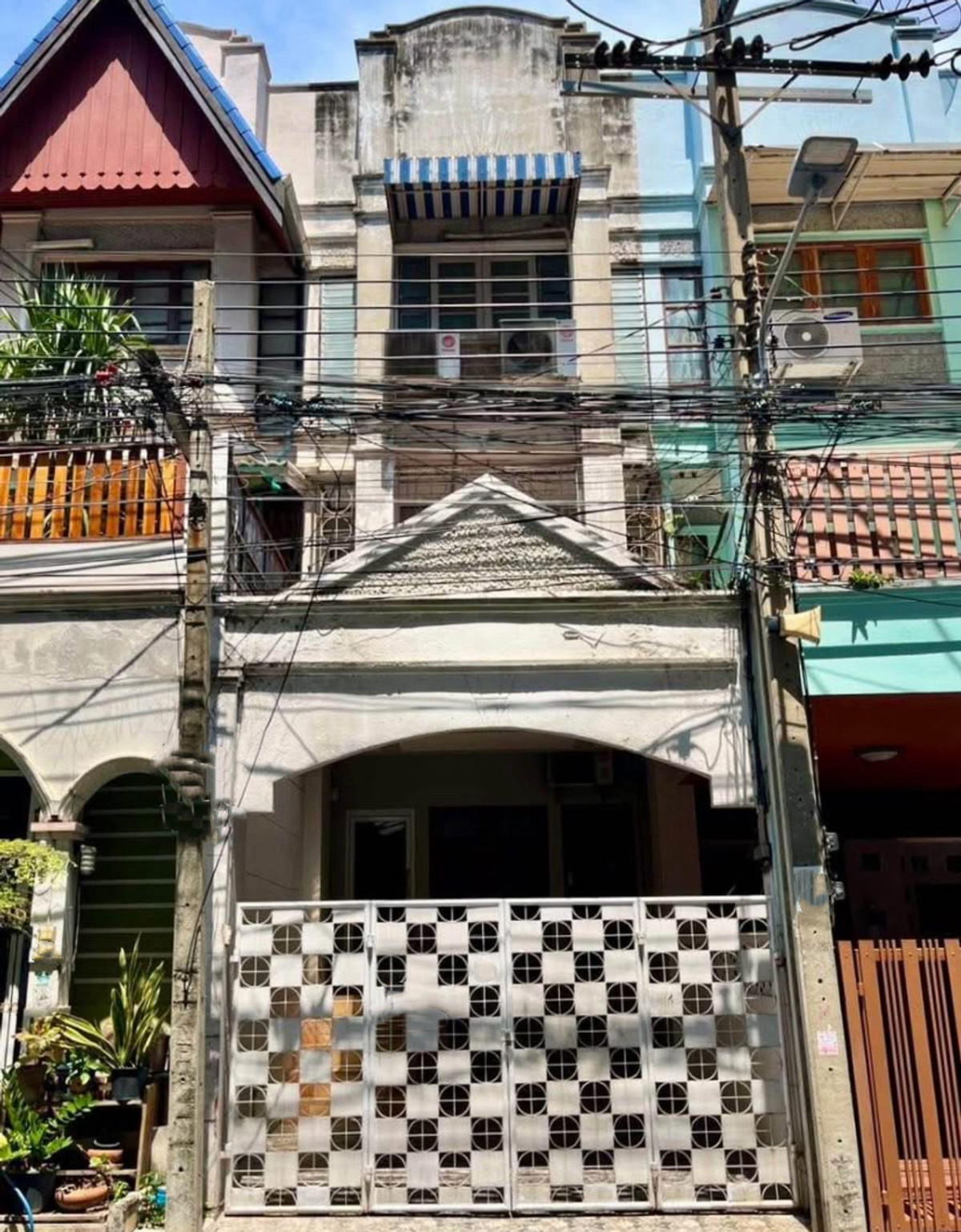 ให้เช่าทาวน์โฮมรัตนาธิเบศร์ สนามบินน้ำ พระนั่งเกล้า : ให้เช่าทาว์นโฮม ซอยรัตนาธิเบศร์ ตรงข้าม Big C ติดรถไฟฟ้า สถานีบางกระสอ 100 ม. 