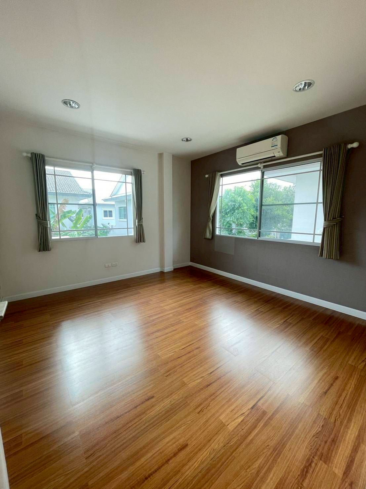 ขายบ้านสมุทรปราการ สำโรง : ให้เช่า / ขาย บ้านเดี่ยวหรู โครงการ Baan Nantawan Srinakarin 3ห้องนอน