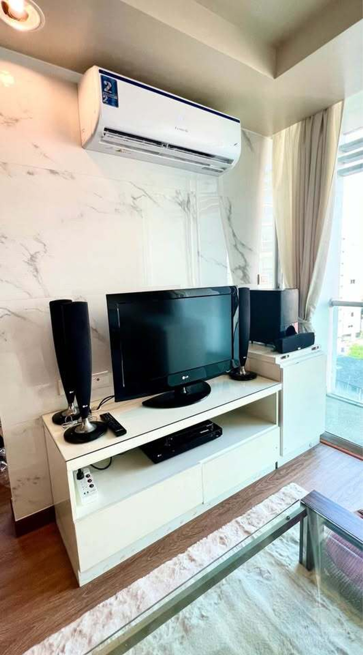 For RentCondoRatchadapisek, Huaikwang, Suttisan : 🔥THE KRIS RATCHADAPISAK | 2 bedrooms, 2 bathrooms, near MRT Sutthisan, can actually walk! 🔥 RB1598