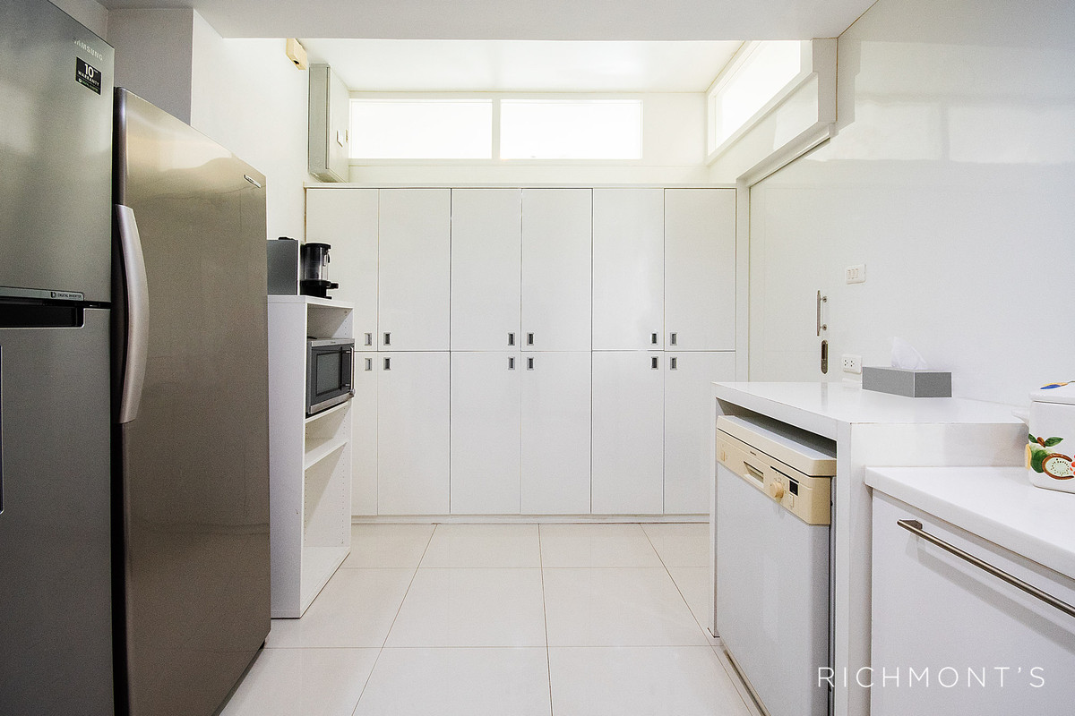 ขายคอนโดนานา : Penthouse 4 ห้องนอน ที่ Sukhumvit City Resort, S00287