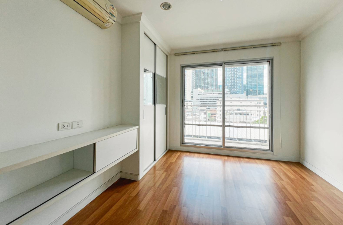 ขายคอนโดพระราม 9 เพชรบุรีตัดใหม่ RCA : ขายคอนโด ลุมพินี เพลส พระราม 9 - รัชดา MRT-พระราม 9 ห้วยขวาง เขต ห้วยขวาง กรุงเทพ CX-140845 (S)