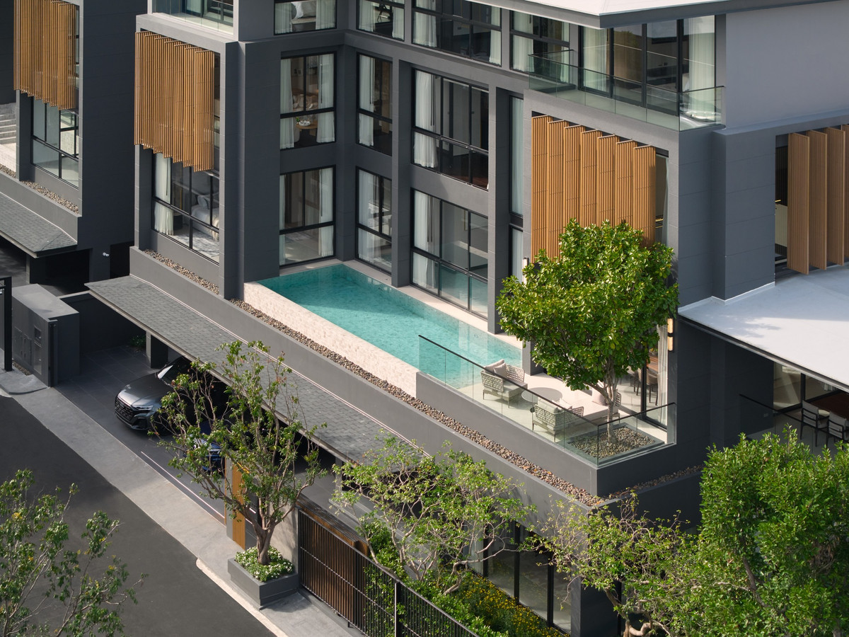 For SaleHouseYothinpattana,CDC : CIRA RESIDENCES – Ultra Luxury Detached Homes, Pradit Manutham 733–1,223 sq.m. | 5–6 Bedrooms 📞 065-626-5636 (Kie)