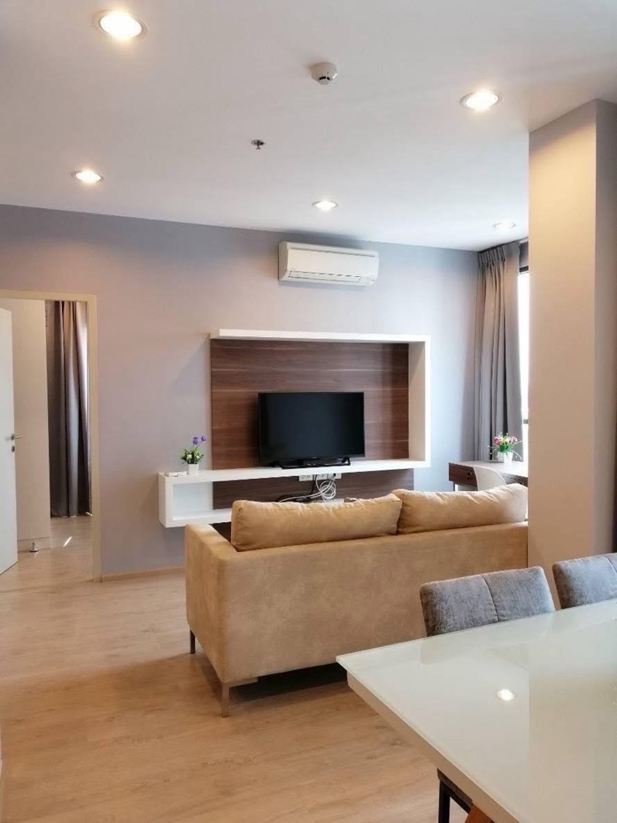 For RentCondoRatchathewi,Phayathai : For rent, IDEO Q Ratchathewi, 29th floor, size 51 sq m, 2 bedrooms, 1 bathroom, price 30,000 baht 🔥 (ready to move in, negotiable)
