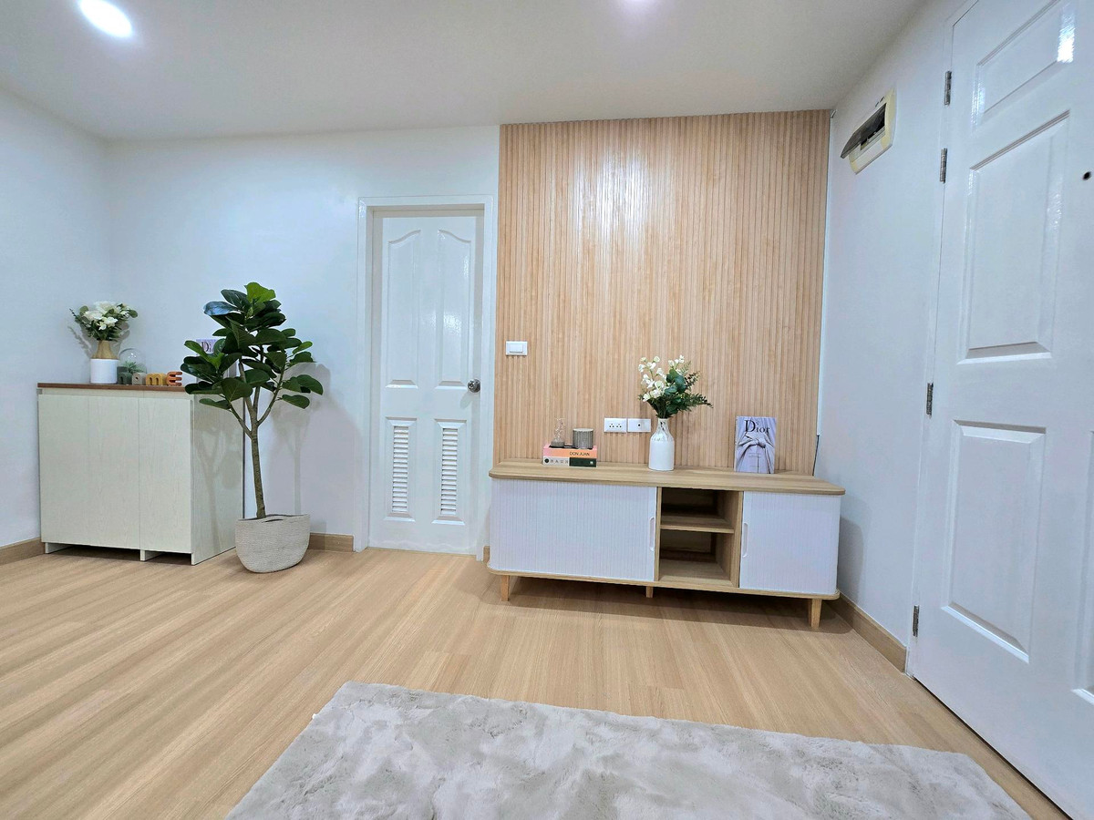 ขายคอนโดลาดพร้าว101 แฮปปี้แลนด์ : ไม่มีรถส่วนตัวก็อยู่สบาย เพราะใกล้รถไฟฟ้าแค่ 190 เมตร ส่วนกลางมีให้ สระว่ายน้ำ ฟิตเนส ฟิลรีสอร์ทเลย #เดอะนิชไอดีลาดพร้าว130 🏡✅️