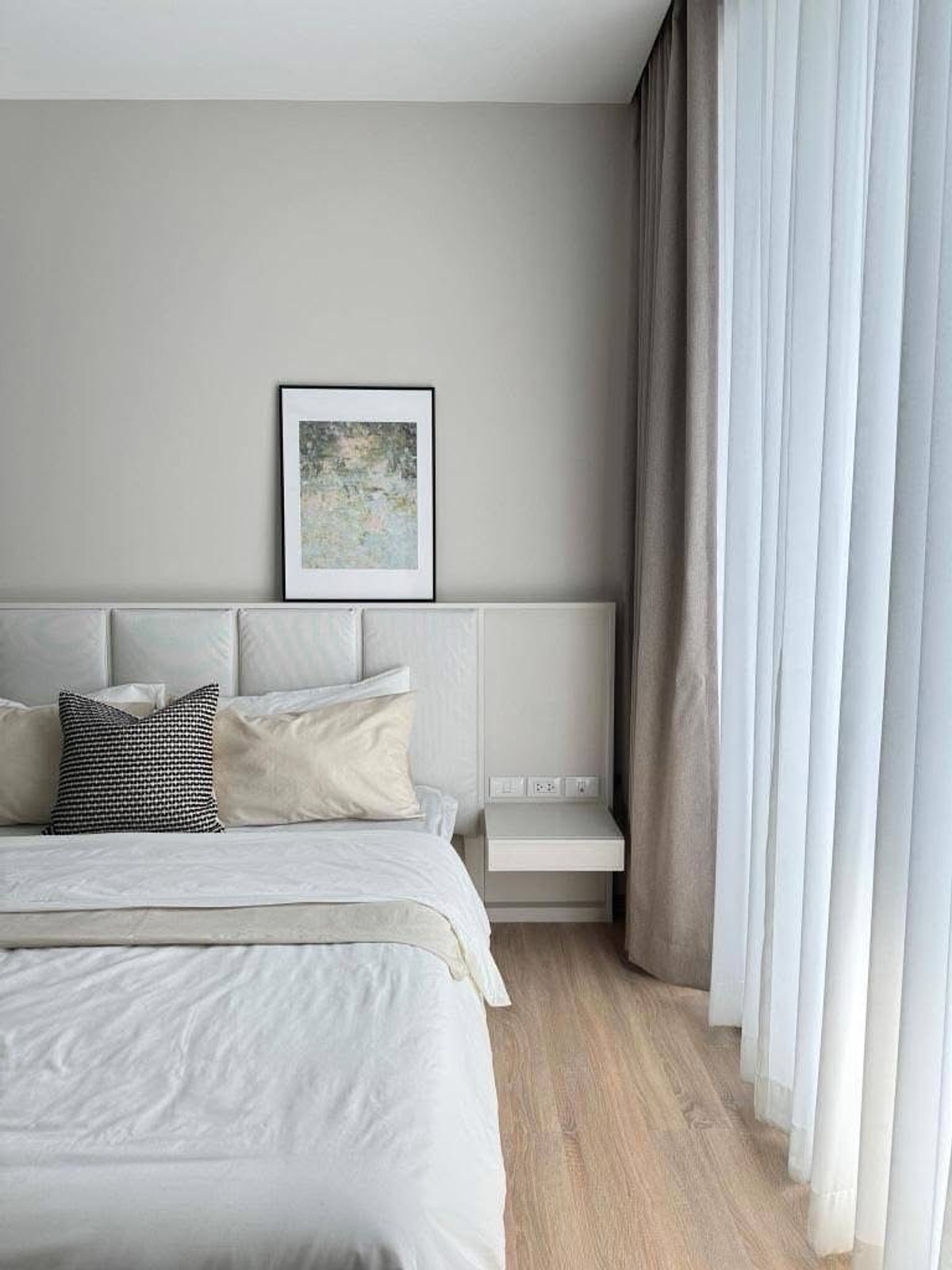 For RentCondoRatchathewi,Phayathai : For rent XT PHAYATHAI, 12th floor, Building A, size 42 sq m, price 25,000 baht 🔥 near BTS Phaya Thai 🚝 ready to move in, negotiable!!