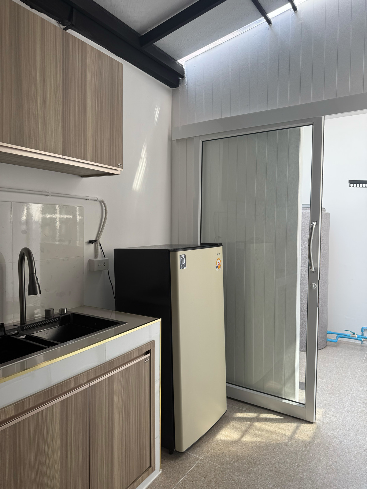 For RentTownhomePathum Thani,Rangsit, Thammasat : Golden Town Future Park Rangsit, beautiful new house, very good location, 5 minutes to Future Park. Vacant and ready to rent!