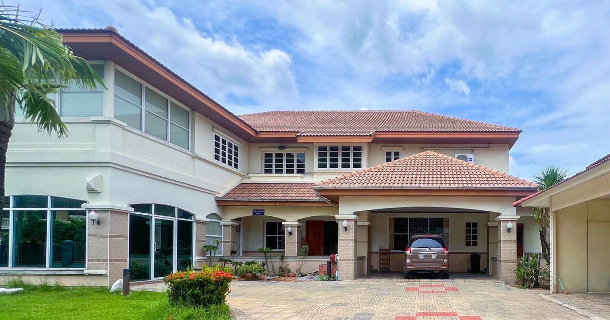 ขายบ้านนวมินทร์ รามอินทรา : บ้านชัยพฤกษ์ รามอินทรา-วัชรพล  ถนน สุขาภิบาล 5 ห้าแยกวัชรพล ถนนเทพารักษ์ใกล้ทางด่วนฉลองรัช ทำเลดีมากๆไม่เคยมีประวัติน้ำท่วม