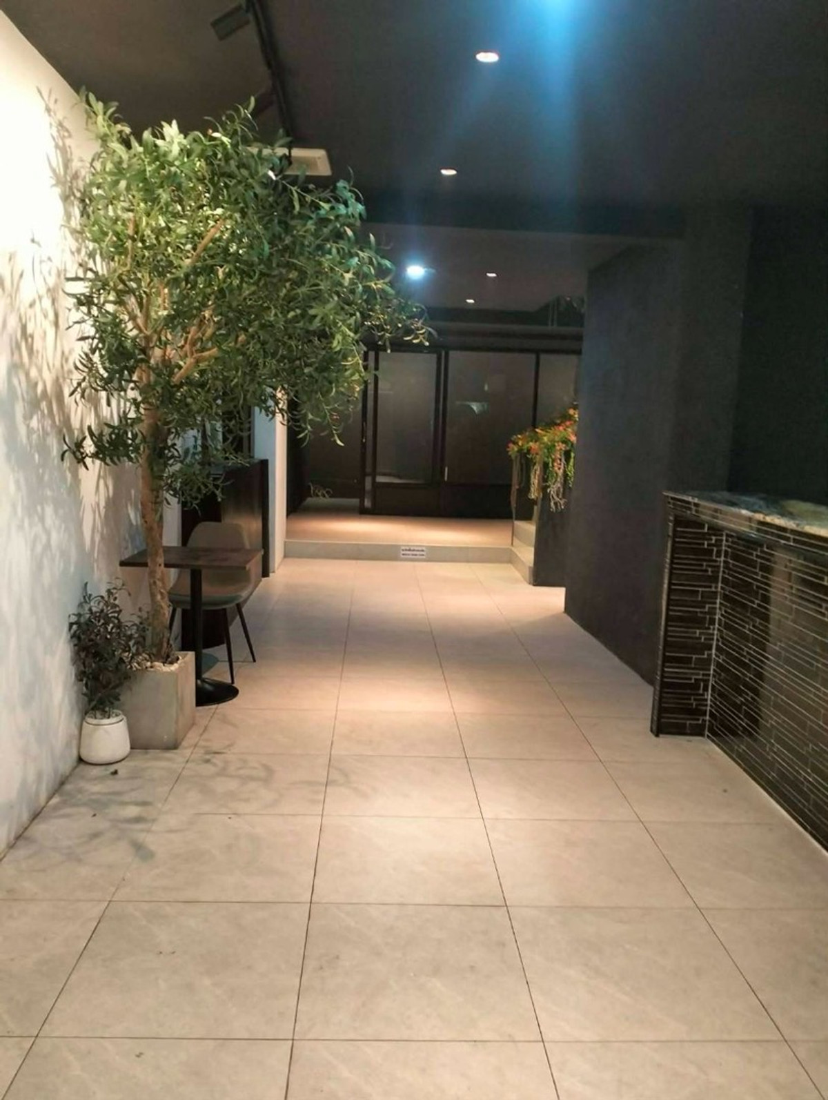 For RentShop HouseSukhumvit, Asoke, Thonglor : ✨️ For Rent 📍 Park Avenue Ekkamai | 170 sq m. 2-story building, decorated and ready to start a business, open shop 24 hours, upper floor can be used as a residence 💡 – 120K