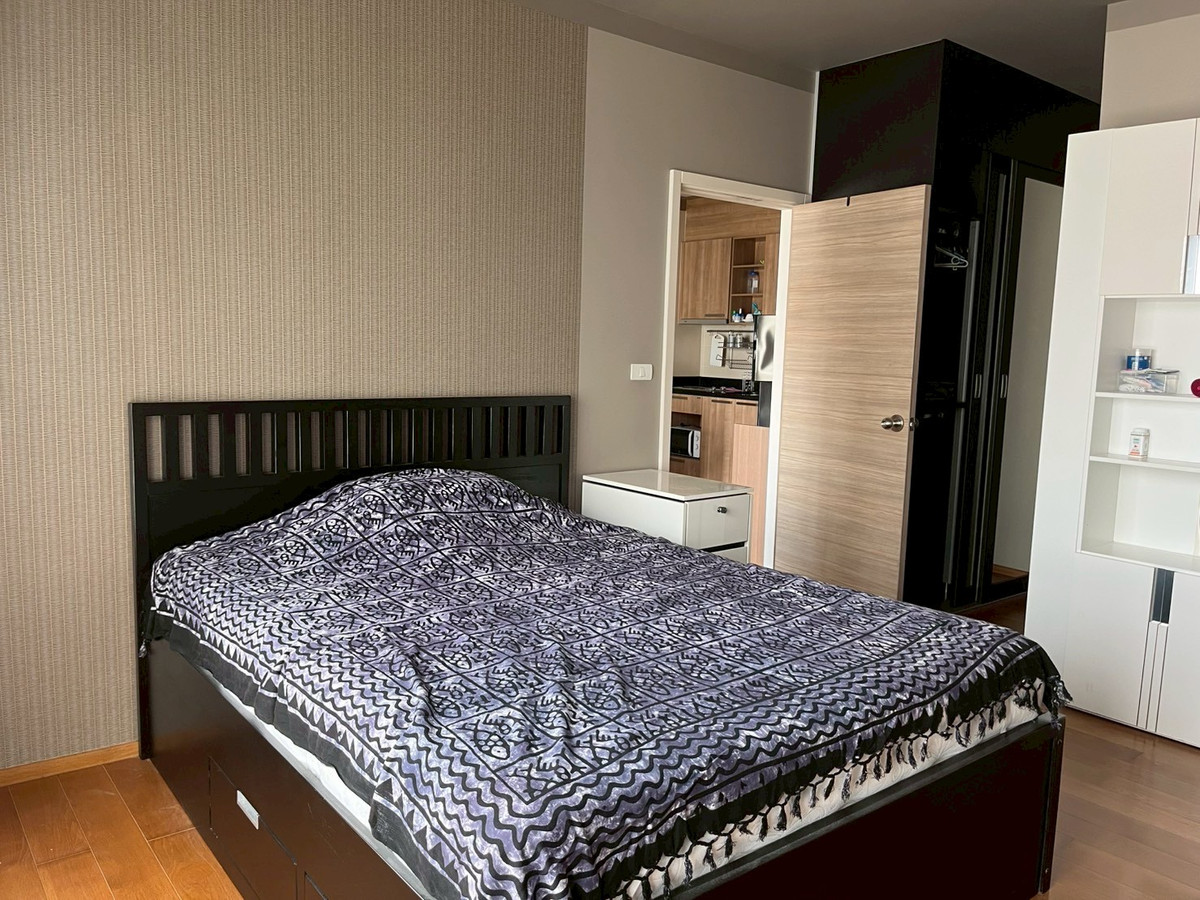 For RentCondoWongwianyai, Charoennakor : (For Rent) Condo Hive Taksin I 1-BR, high floor, good price, fully furnished + electrical appliances ㅡ Near 🚆BTS Wongwian Yai