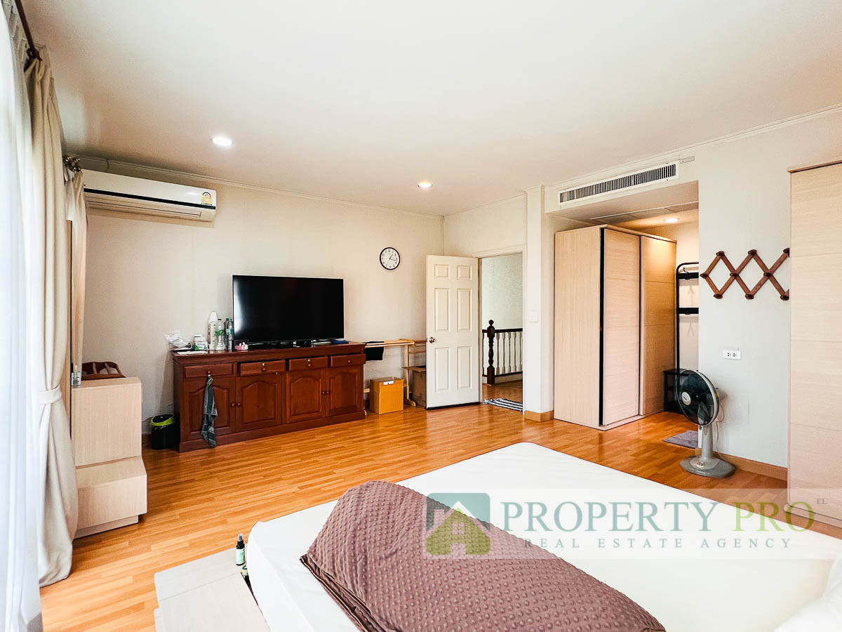 ให้เช่าบ้านเสรีไทย-นิด้า : ให้เช่า บ้าน ภัทรา รามคำแหง 76 บ้านเดี่ยว 4 ห้องนอน 69 ตรว 250 ตรม หลังมุม ตกแต่งสวย เฟอร์นิเจอร์ เครื่องใช้ไฟฟ้าครบ ใกล้ ศรีนครินทร์ กรุงเทพกรีฑา หัวหมาก : EL26R-002