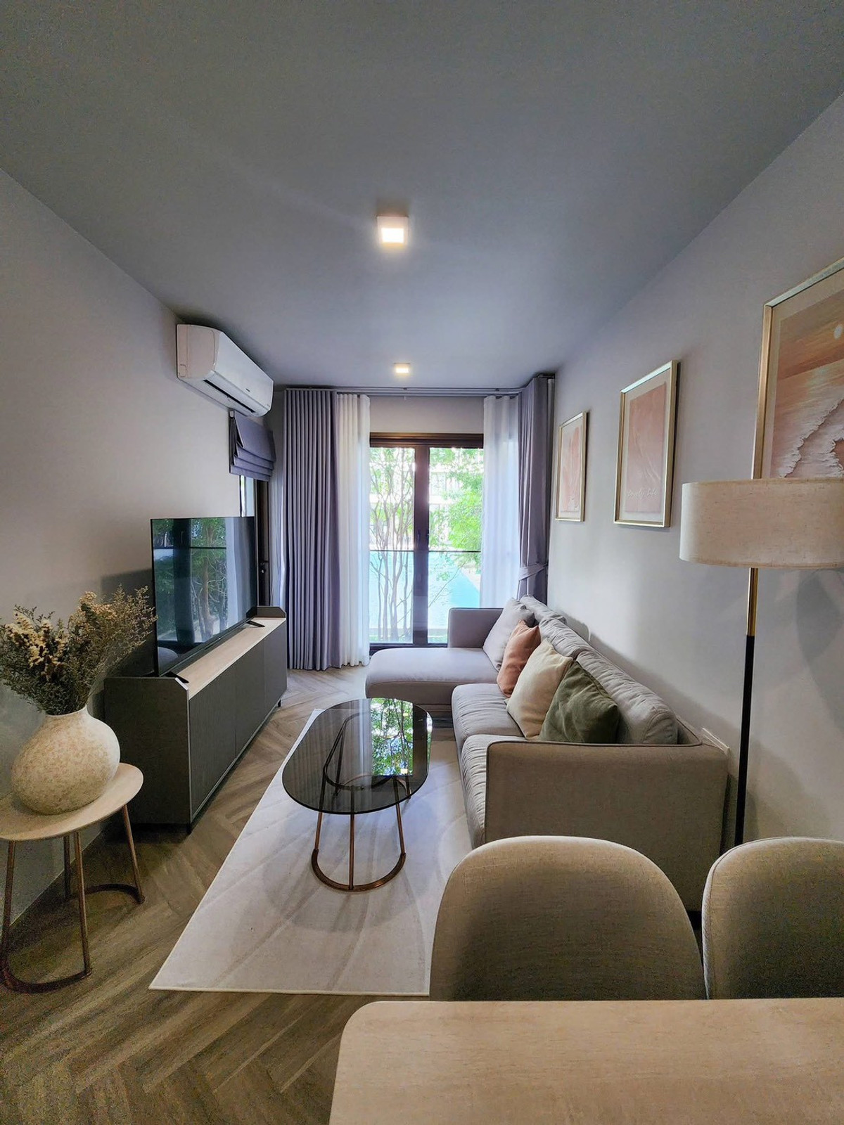 For RentCondoSukhumvit, Asoke, Thonglor : (For rent) Condo Chapter Thonglor 25 I 2-BR, beautiful room, fully decorated, complete with furniture + electrical appliances ㅡ Shuttle bus to pick up and drop off 🚆BTS Thonglor