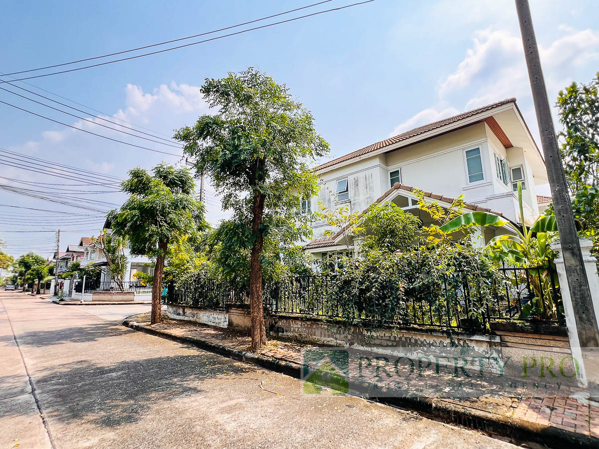 ให้เช่าบ้านเสรีไทย-นิด้า : ให้เช่า บ้าน ภัทรา รามคำแหง 76 บ้านเดี่ยว 4 ห้องนอน 69 ตรว 250 ตรม หลังมุม ตกแต่งสวย เฟอร์นิเจอร์ เครื่องใช้ไฟฟ้าครบ ใกล้ ศรีนครินทร์ กรุงเทพกรีฑา หัวหมาก : EL26R-002