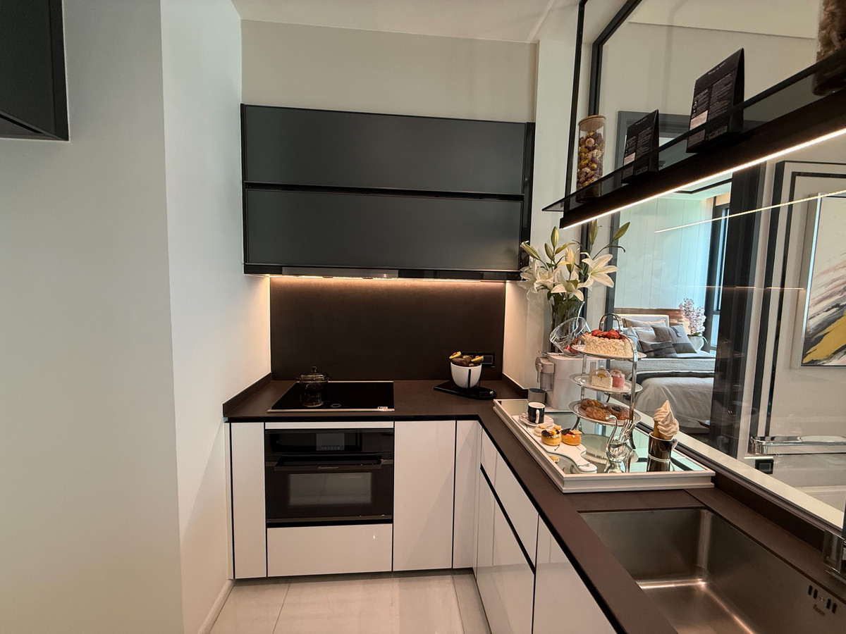 For SaleCondoSukhumvit, Asoke, Thonglor : The Bangkok Thonglor: 2bed 2bath 84.2sqm. 22,000,000 Brandnew fully furnished Am: 0656199198