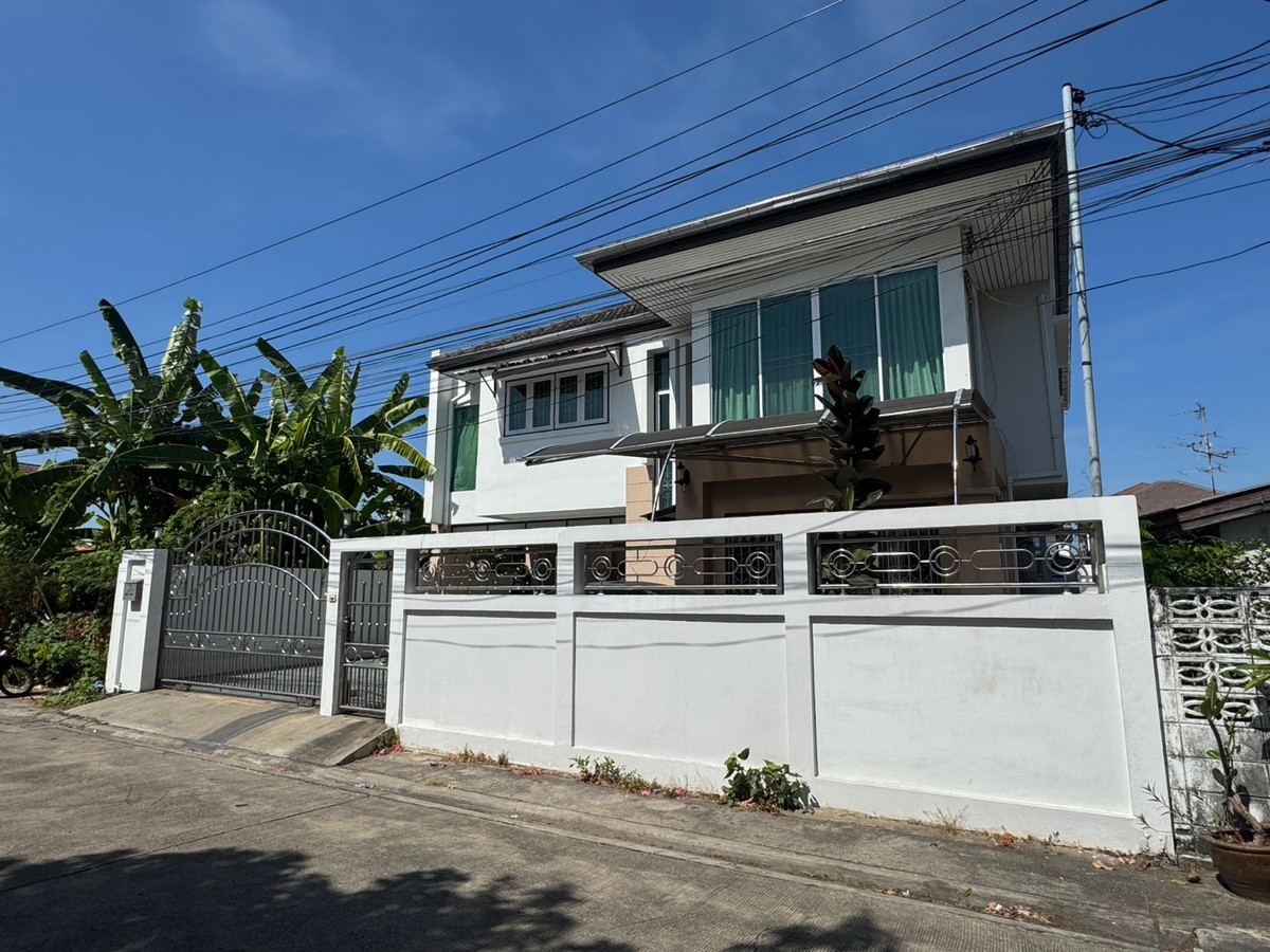 For RentHousePattanakan, Srinakarin : 🏡 ให้เช่า บ้านเดี่ยว 2 ชั้น ทำเลพัฒนาการ–ศรีนครินทร์  Kheha Nakhon Village 3 | Soi Phatthanakan 50