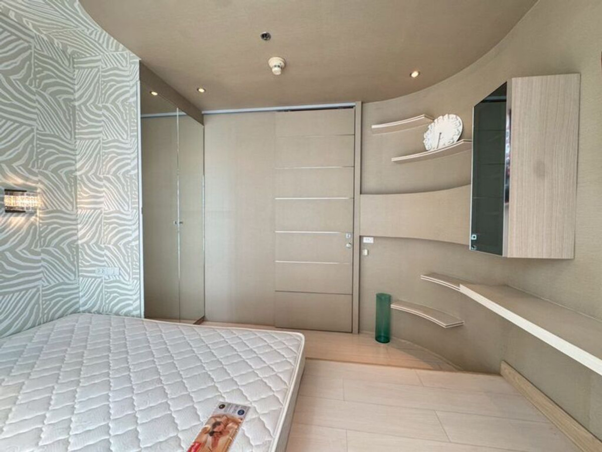 For RentCondoRatchadapisek, Huaikwang, Suttisan : For Rent Life @ Ratchada-Suthisan Unit 332/183 (No pets allowed) (2 bedrooms combined into one)