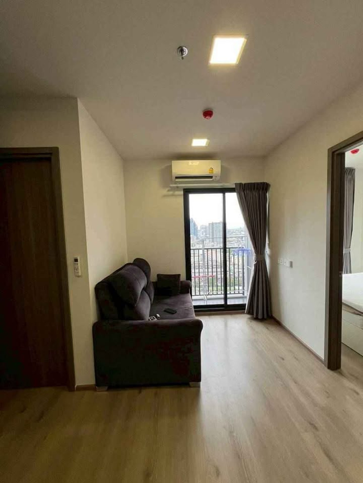 For SaleCondoBang Sue, Wong Sawang, Tao Pun : Condo for sale, beautiful room, convenient travel, near MRT, the privacy taopoon interchange project (AM2143)