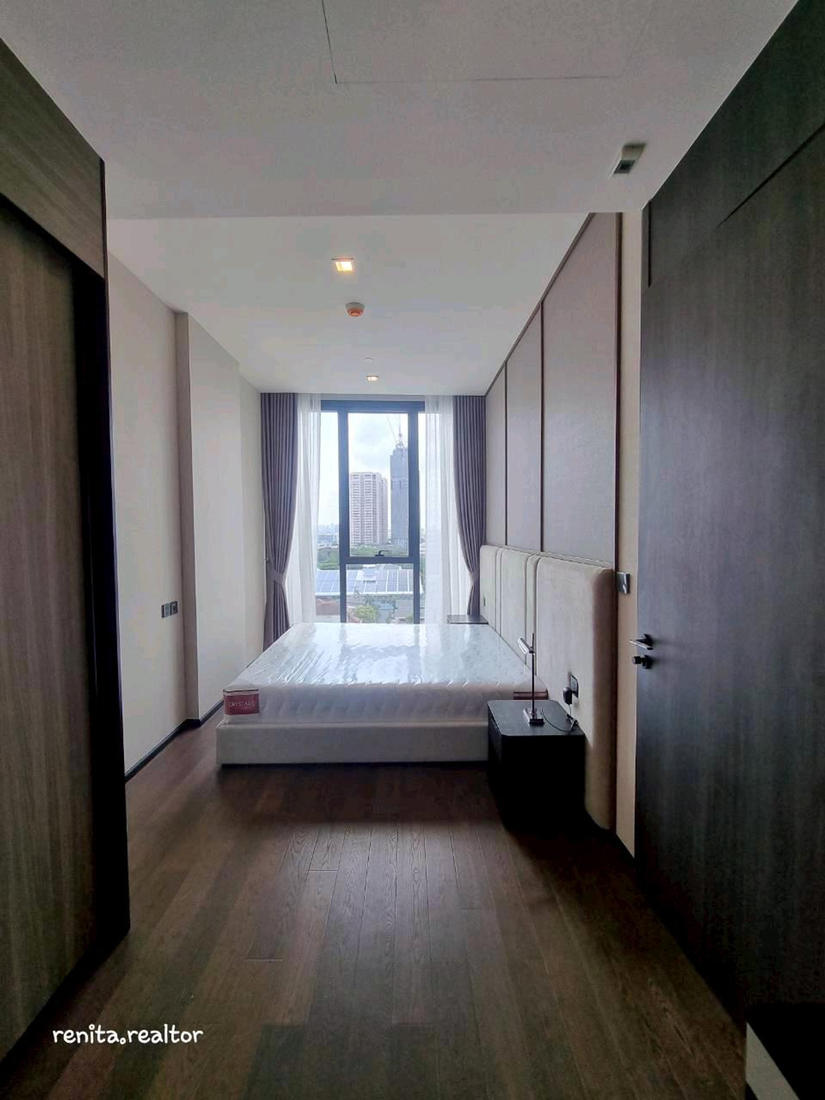 ให้เช่าคอนโดสุขุมวิท อโศก ทองหล่อ : ปล่อยเช่าคอนโดหรู AESTIQ Thonglor – ห้องสวย เลี้ยงสัตว์ได้ (Pet-Friendly) ใจกลางทองหล่อ! 🐾✨