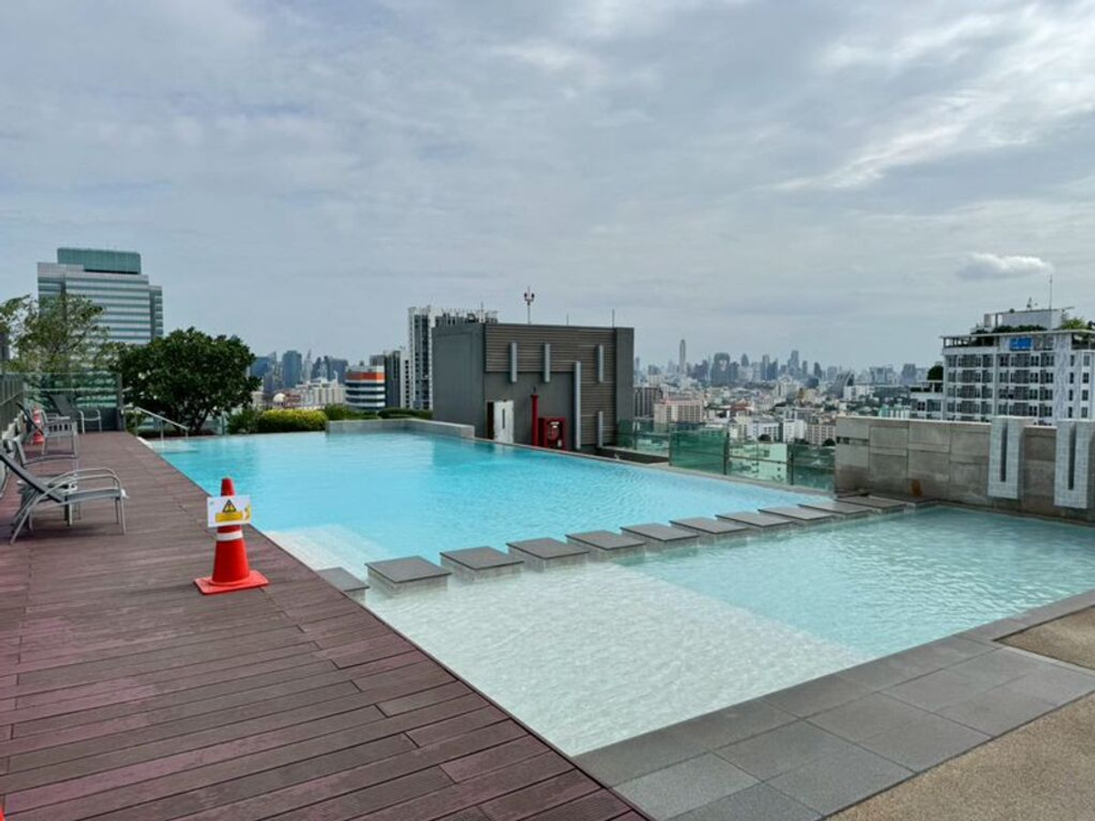 For RentCondoRatchadapisek, Huaikwang, Suttisan : For Rent Life @ Ratchada-Suthisan Unit 332/183 (No pets allowed) (2 bedrooms combined into one)